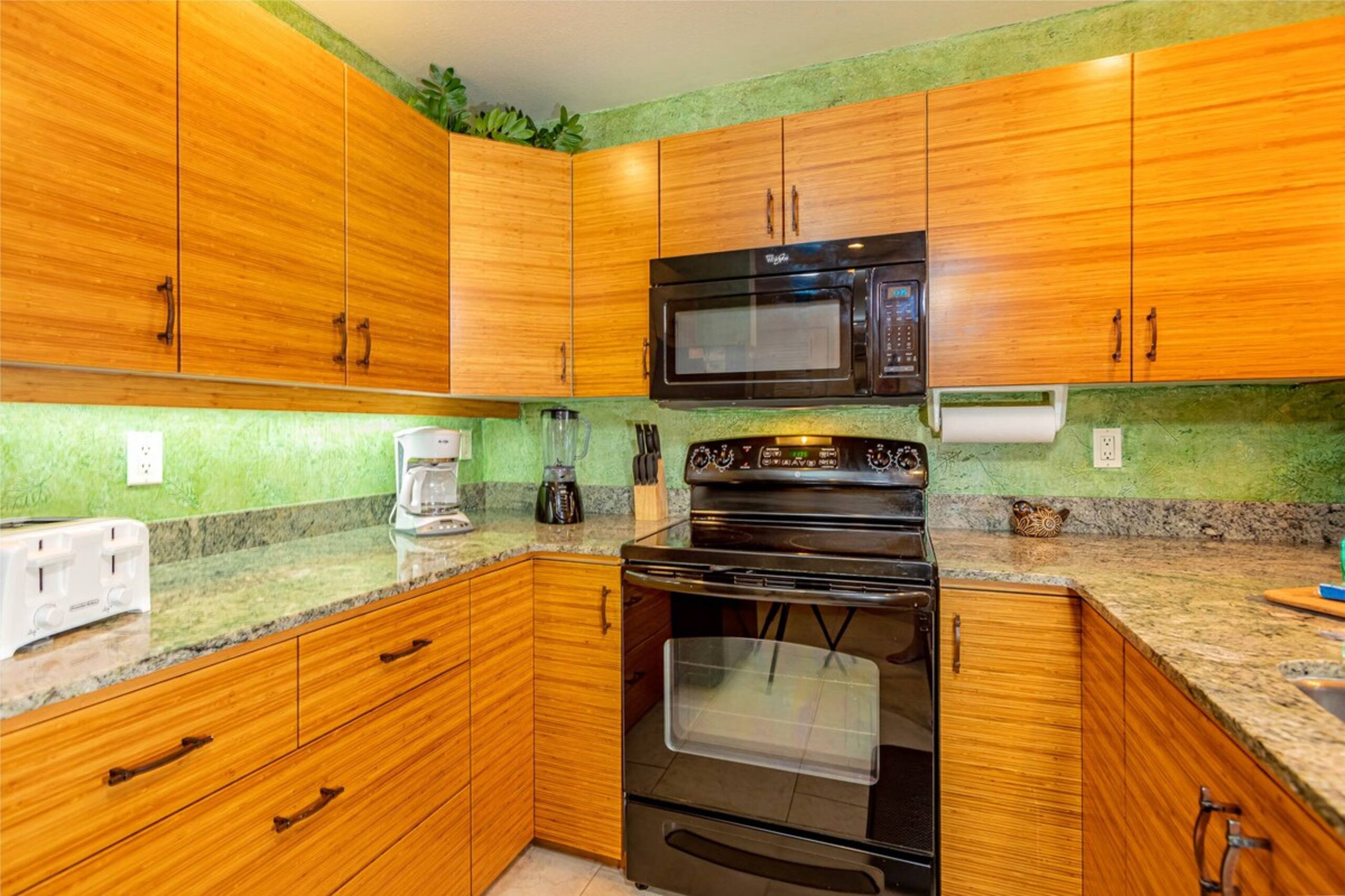 Ocean View, Upgraded, Ground Floor, A/C MKI114 - Photo 12