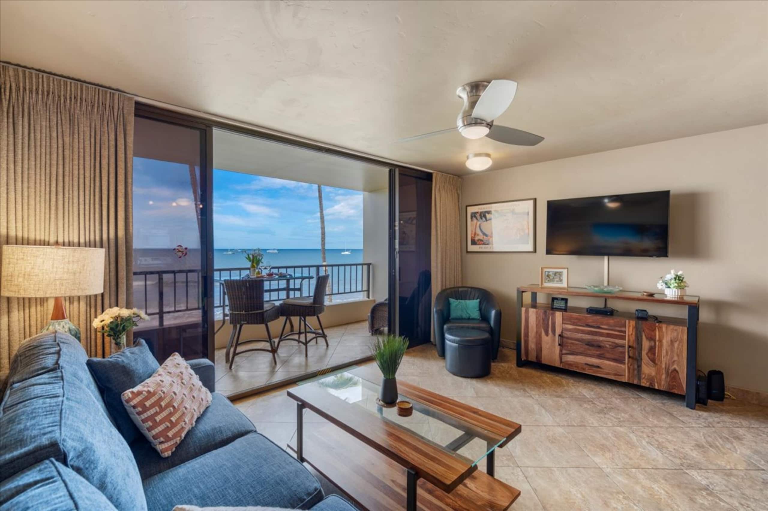 Tropical oceanfront escape, steps from Sugar Beach - Photo 3