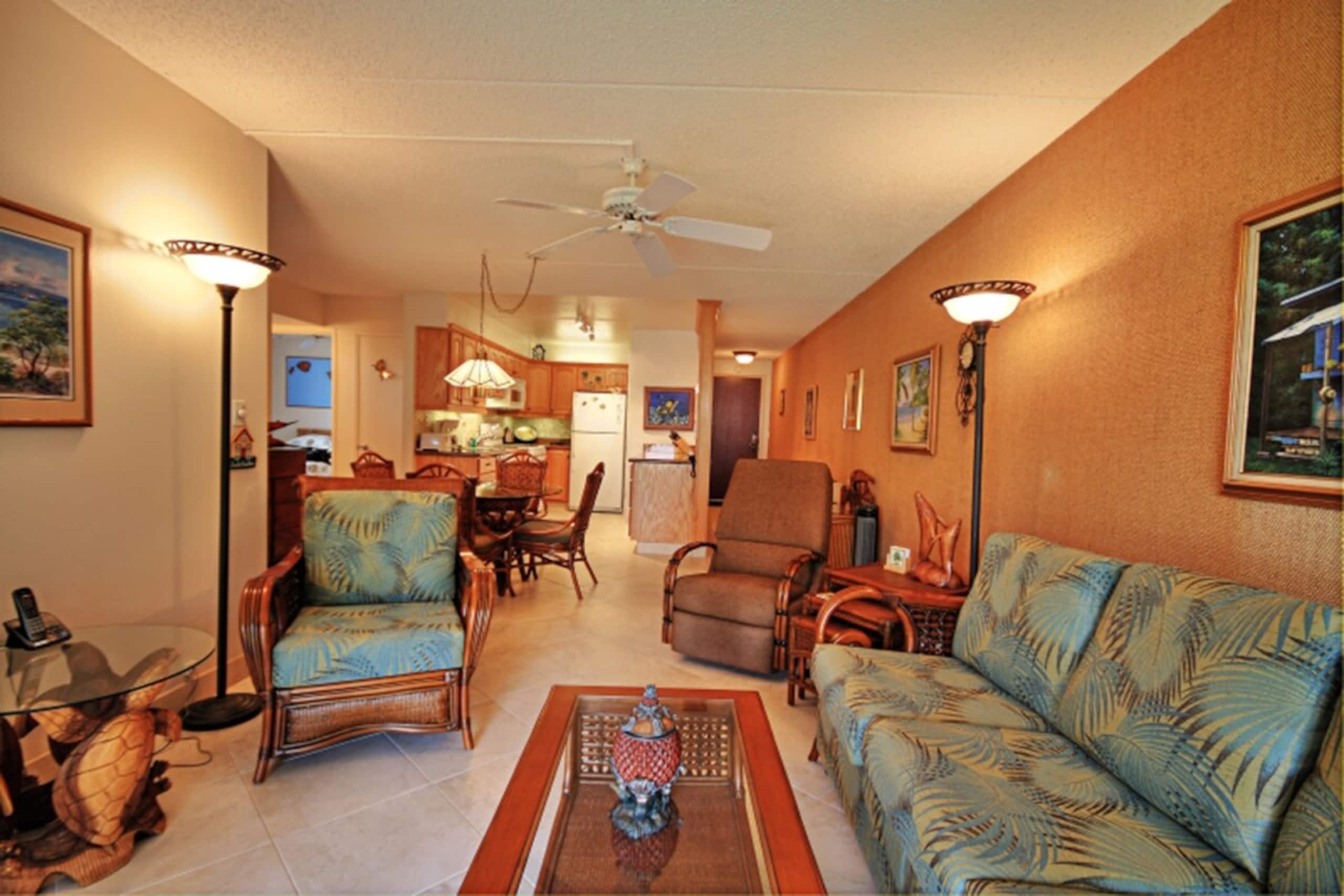 Ground Floor Condo w/ Pool & short walk to Beach - Photo 7