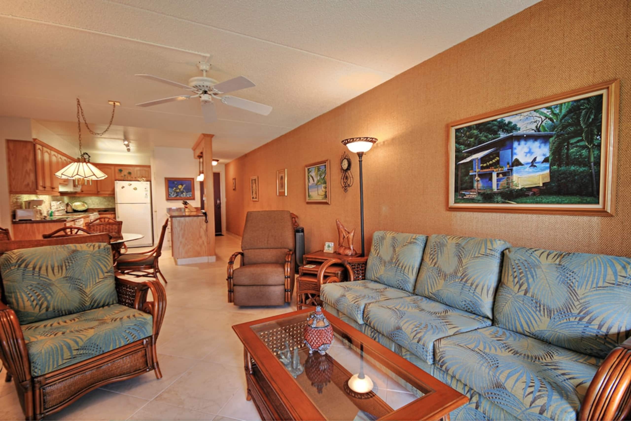 Ground Floor Condo w/ Pool & short walk to Beach - Photo 5