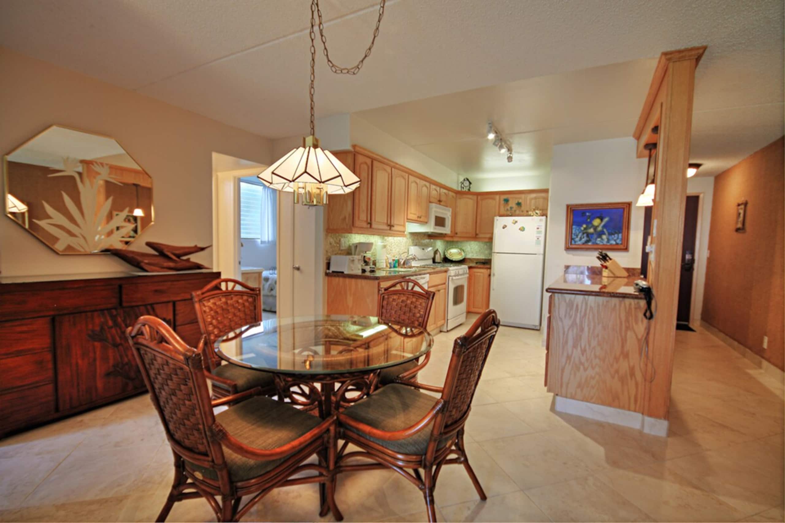 Ground Floor Condo w/ Pool & short walk to Beach - Photo 6