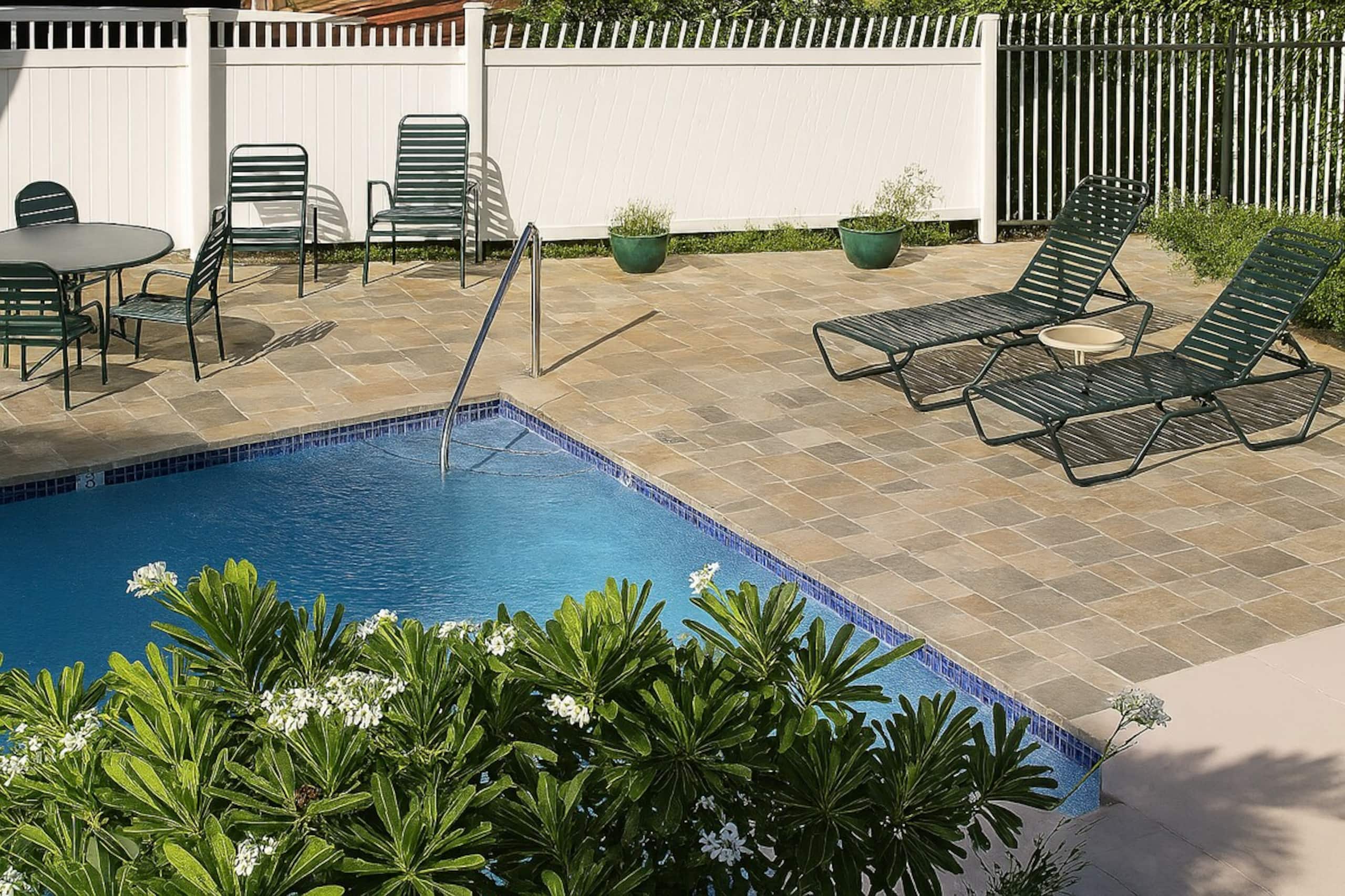 Ground Floor Condo w/ Pool & short walk to Beach - Photo 19