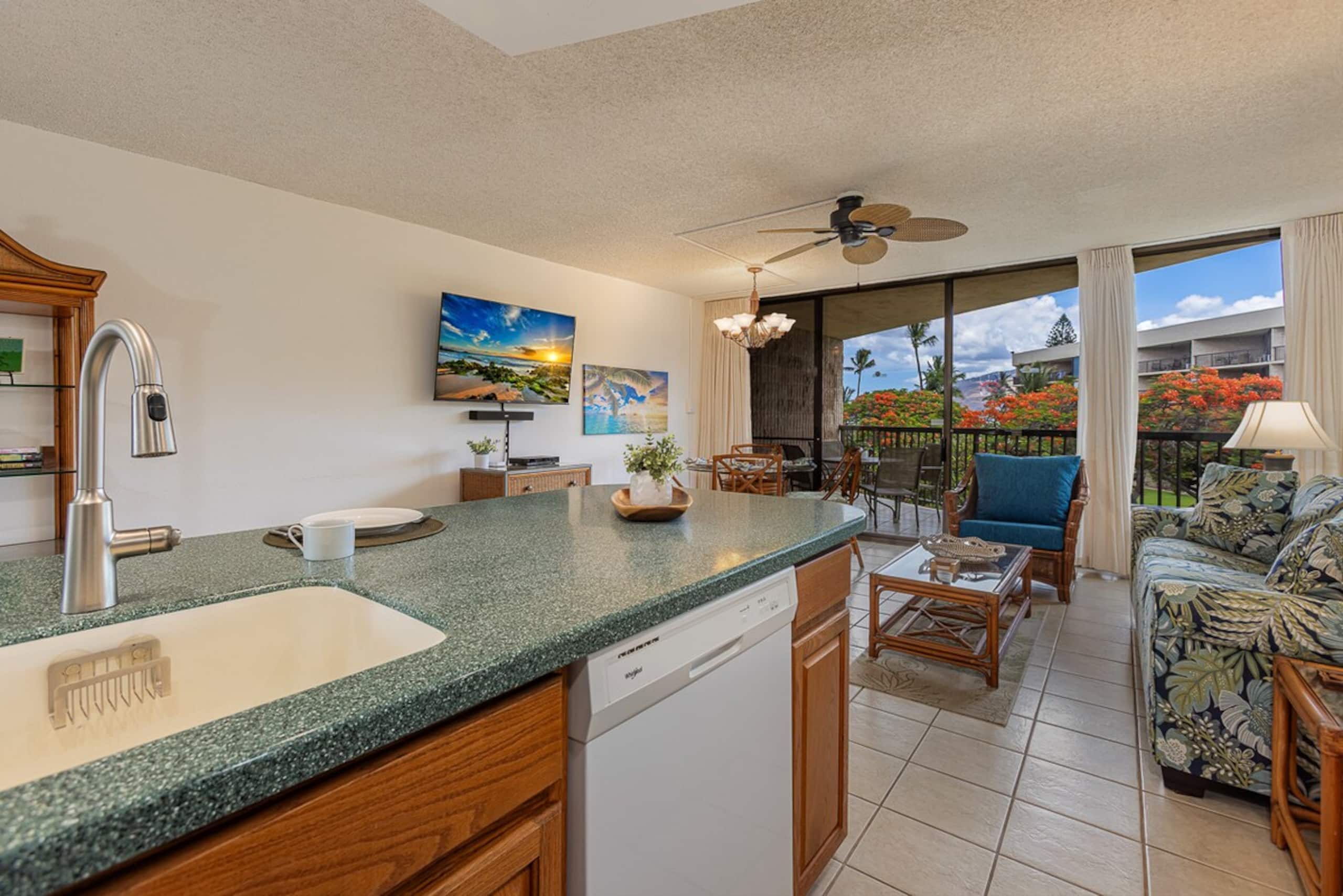 Oceanfront condo w/ sunset lanai and pool - Photo 13