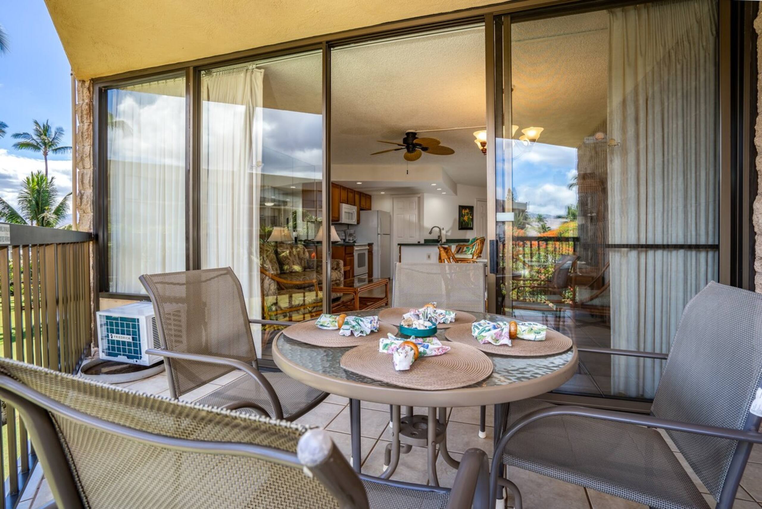 Oceanfront condo w/ sunset lanai and pool - Photo 20
