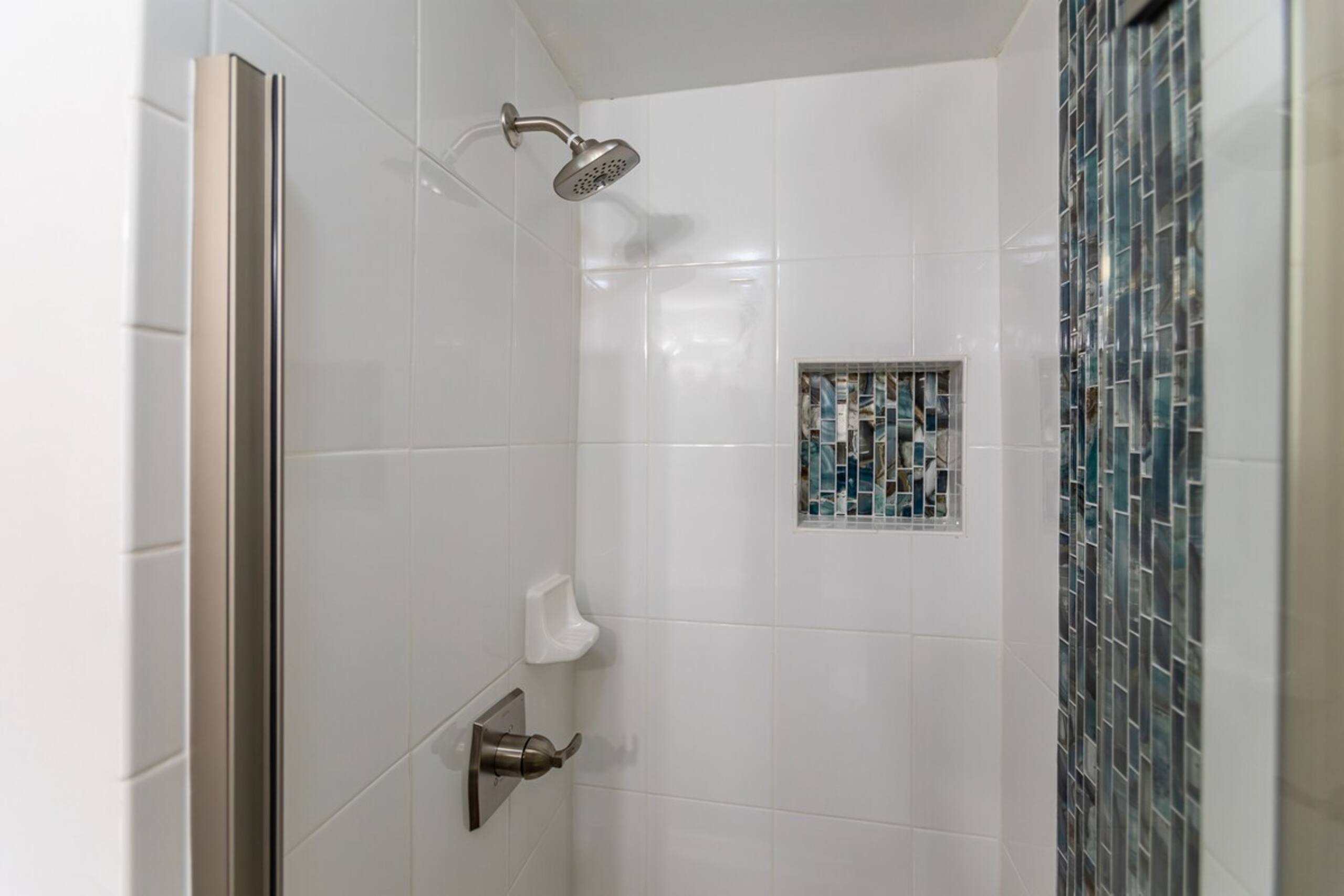Spacious Renovated Unit, Ocean Front Views MSB417 - Photo 22