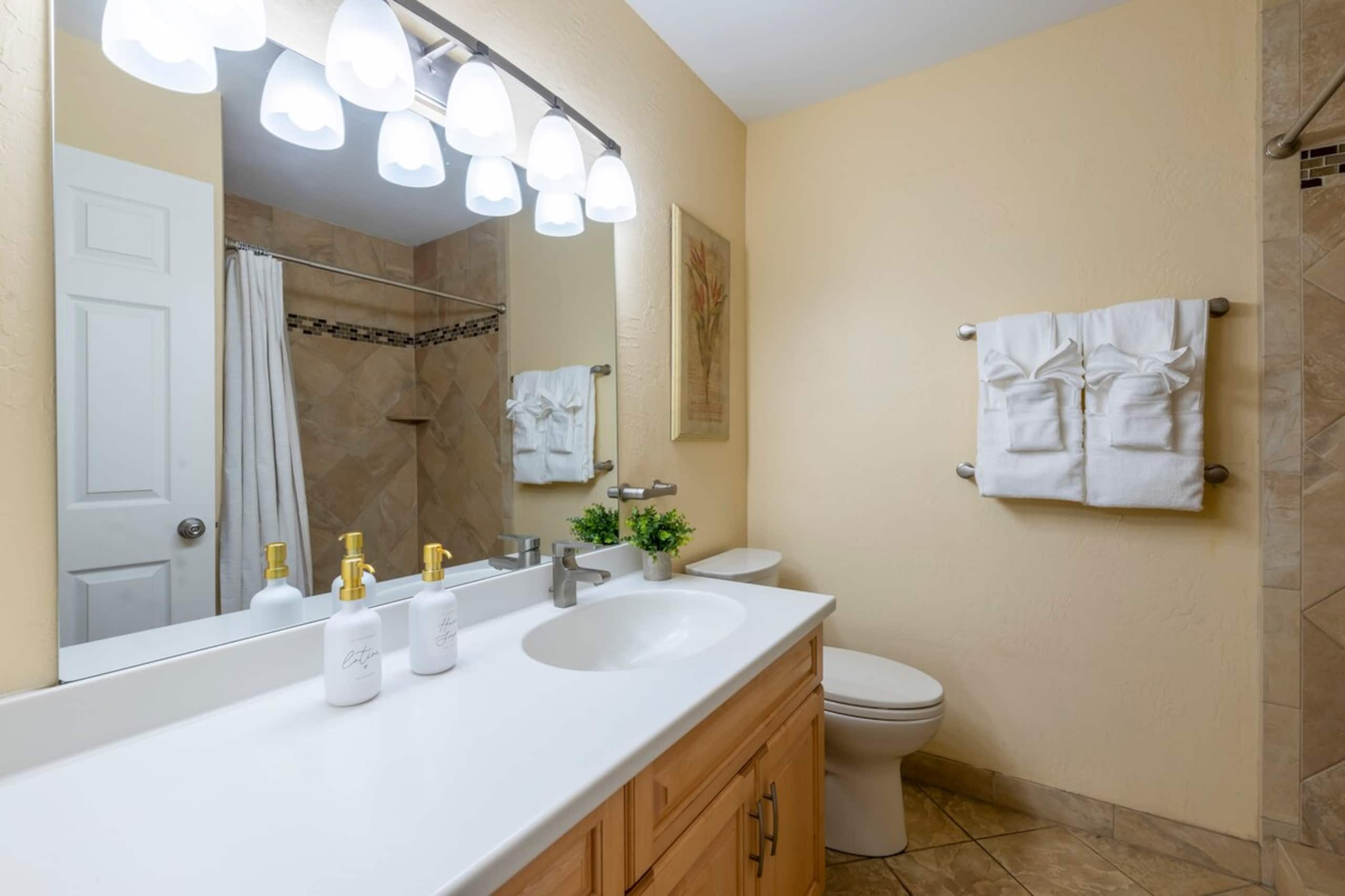 Kihei ground floor condo-across from Kam 3 beach - Photo 7