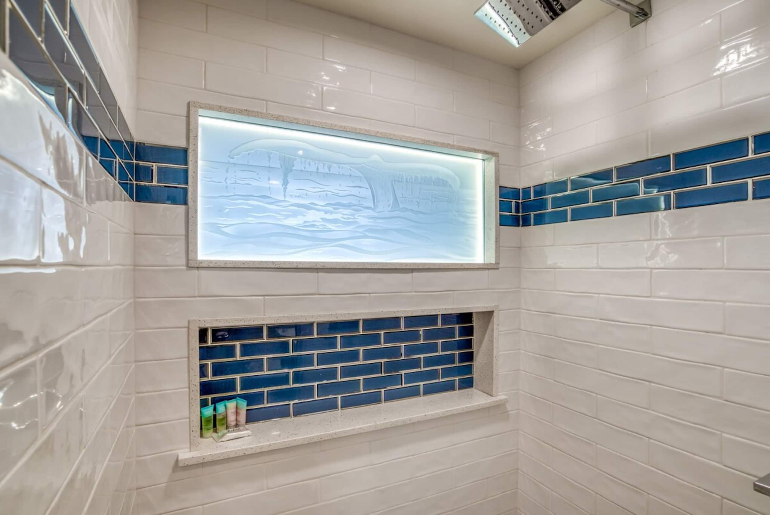 Oceanfront 2BR ground floor w/ snorkeling access - Photo 22