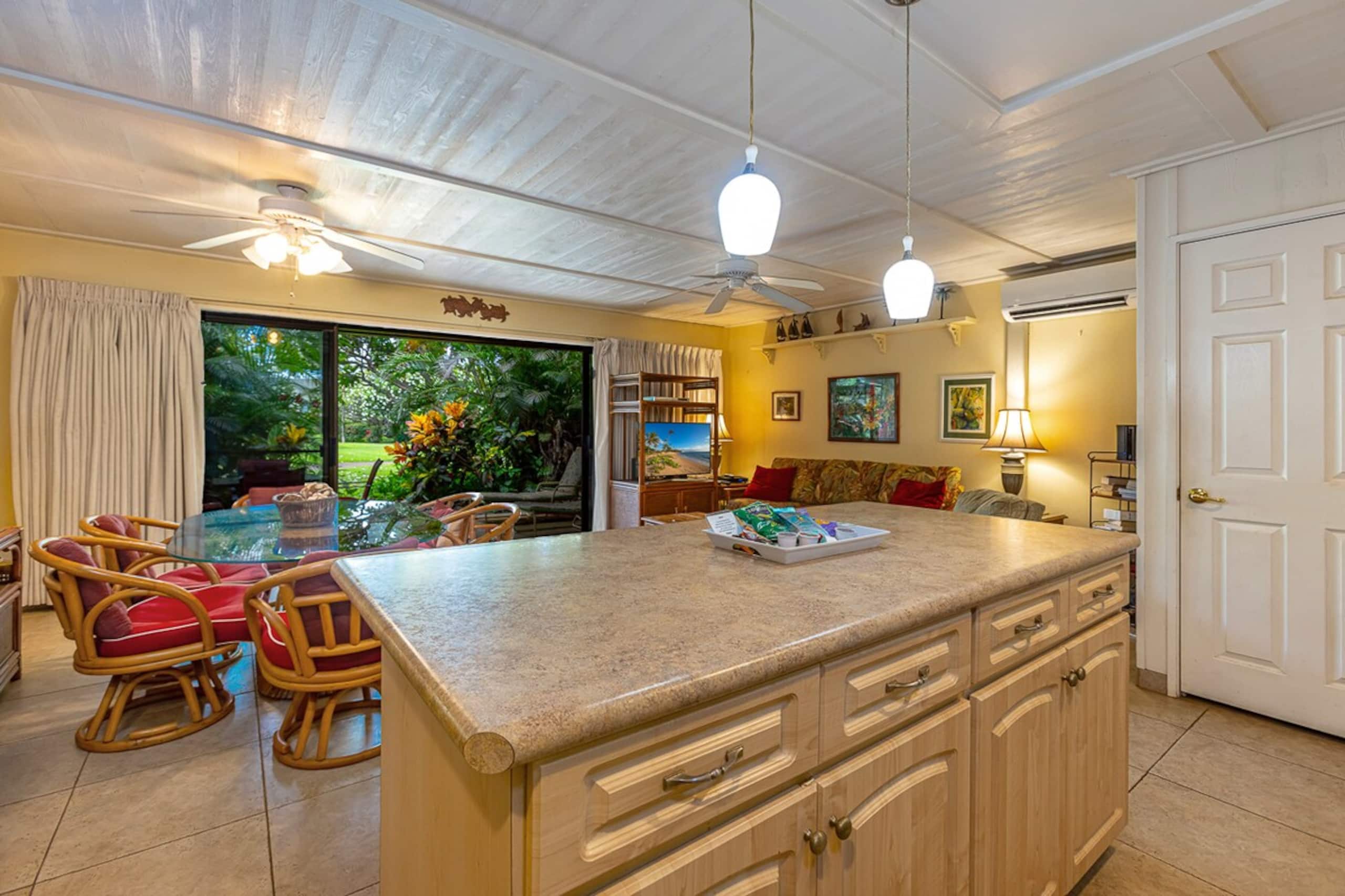 Koa Resort 2E 2-bedroom, Pool, Pickleball, New AC - Photo 3