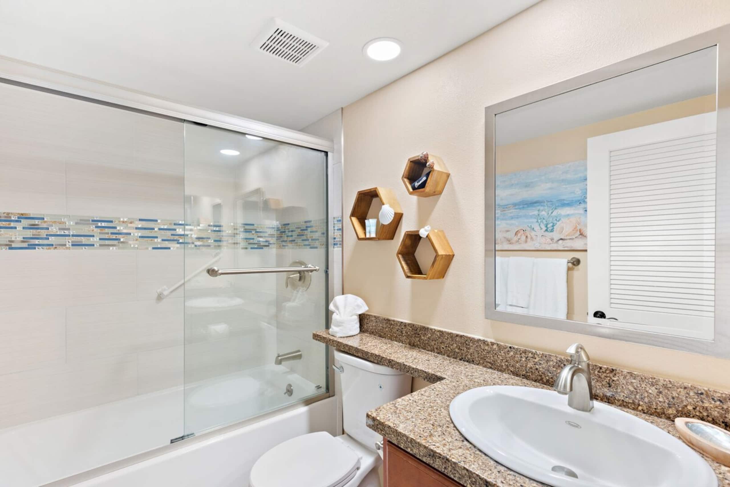1bd Oceanfront gem with charm, views & Island vibe - Photo 25