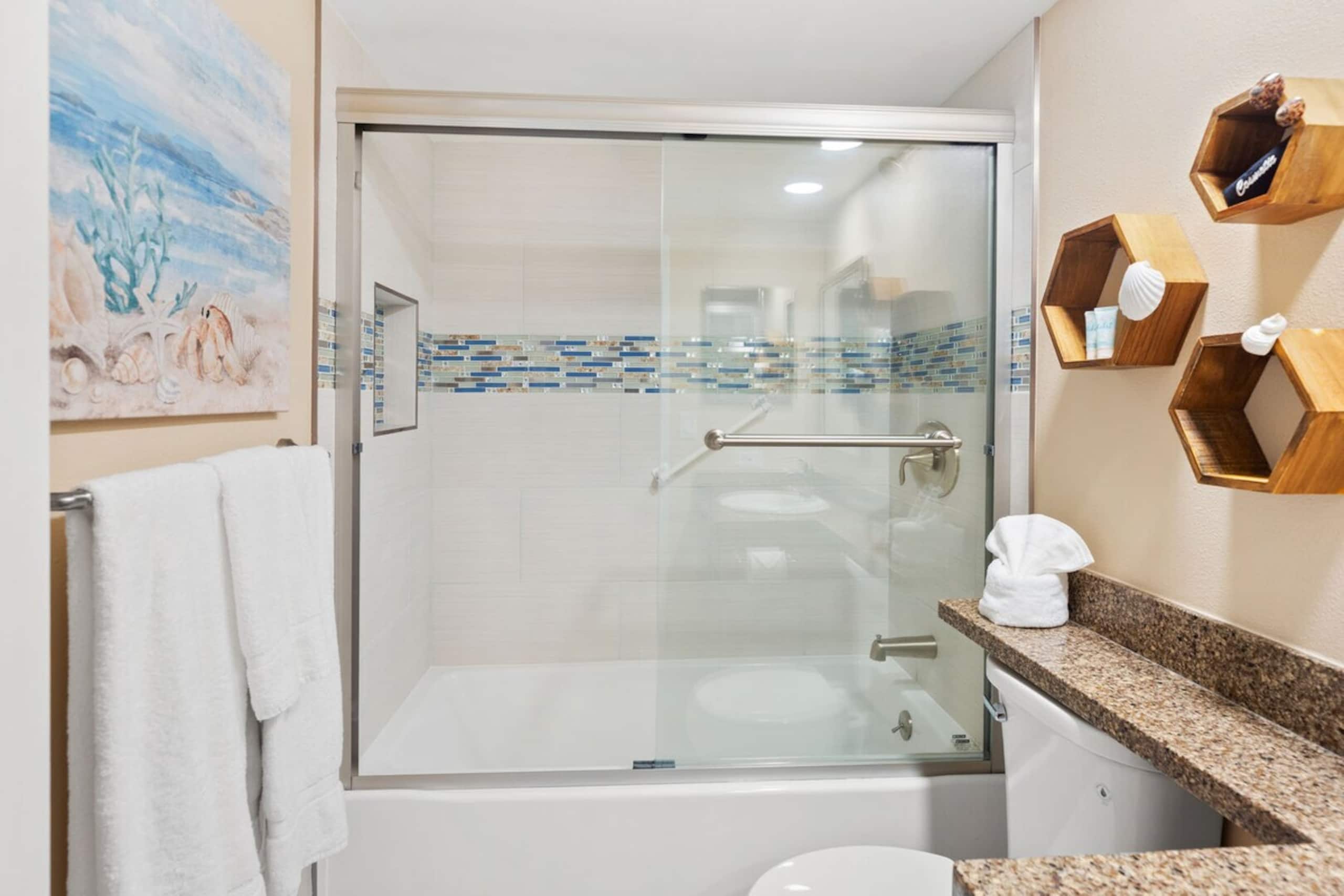 1bd Oceanfront gem with charm, views & Island vibe - Photo 26