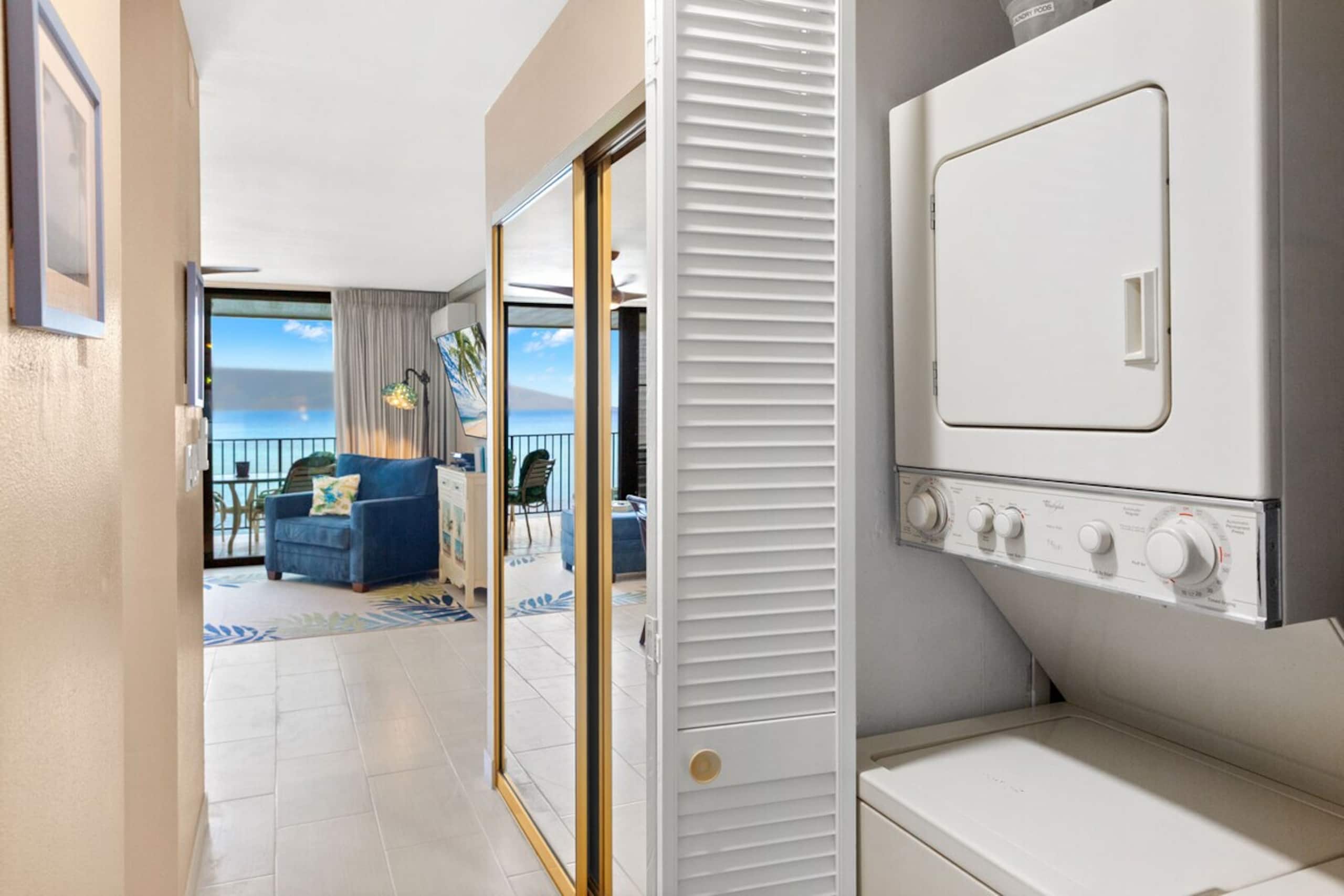 1bd Oceanfront gem with charm, views & Island vibe - Photo 17