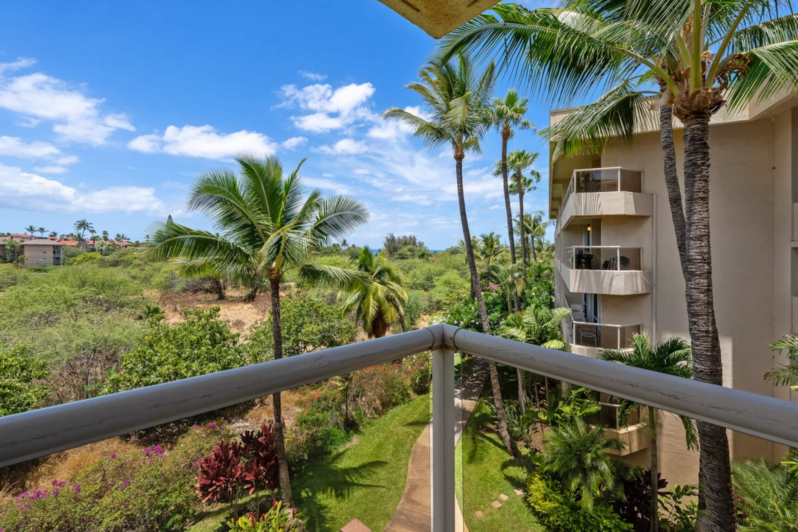Maui Banyan P301 Updated 2BD Across Beach Pool AC - Photo 29