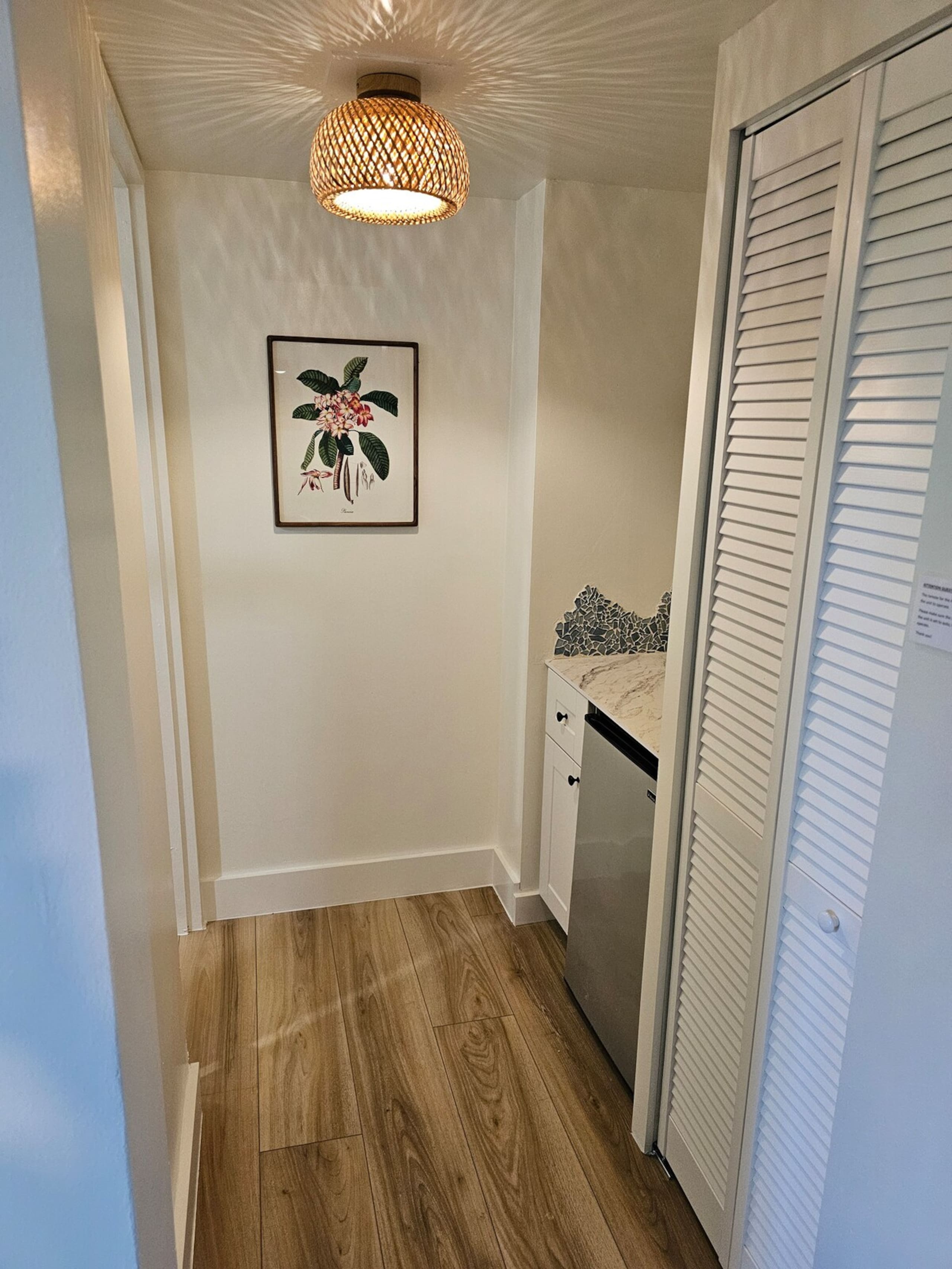 Remodeled Hotel Suite - Photo 26