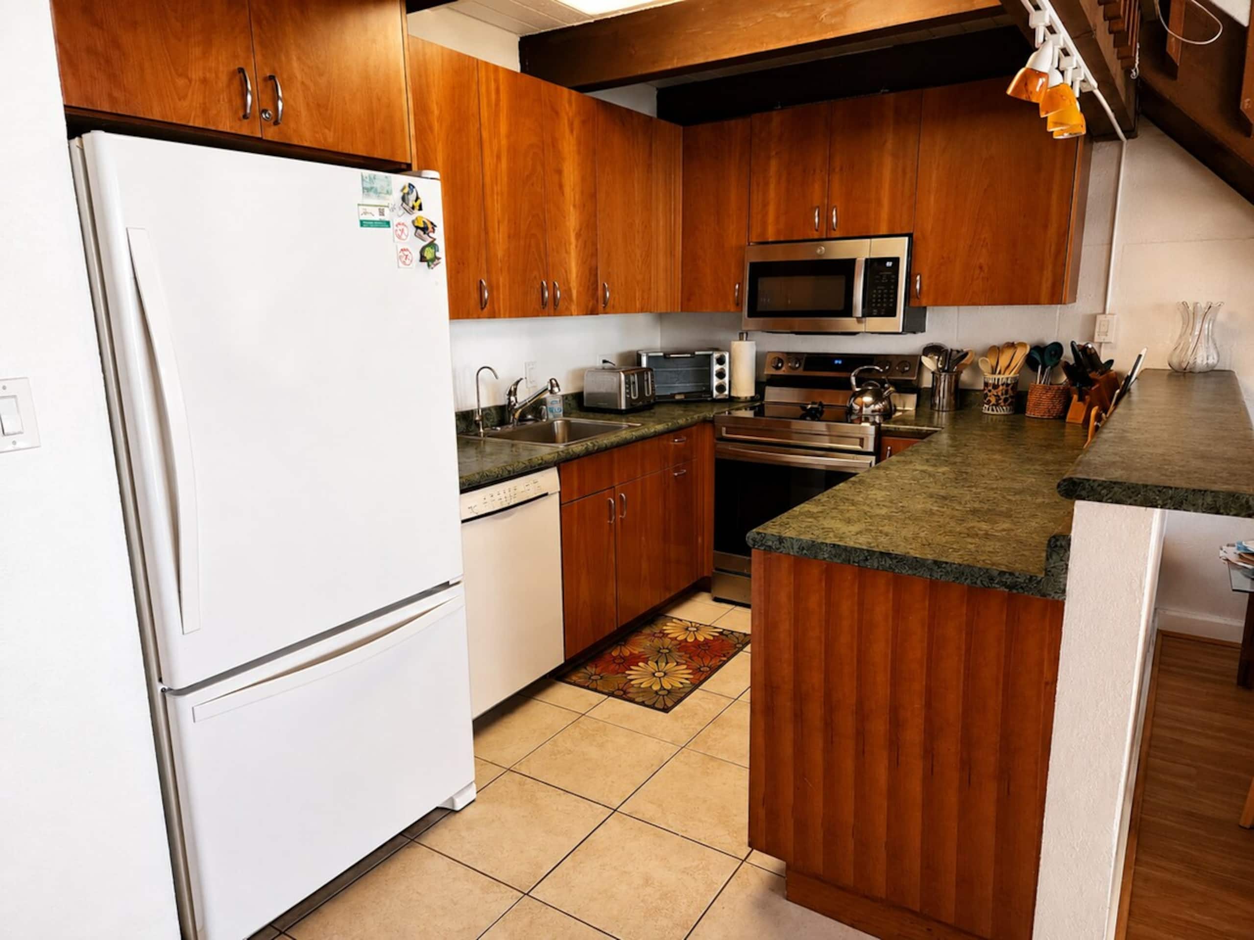 Soothing Ocean View Retreat in Lovely Kihei - Photo 10