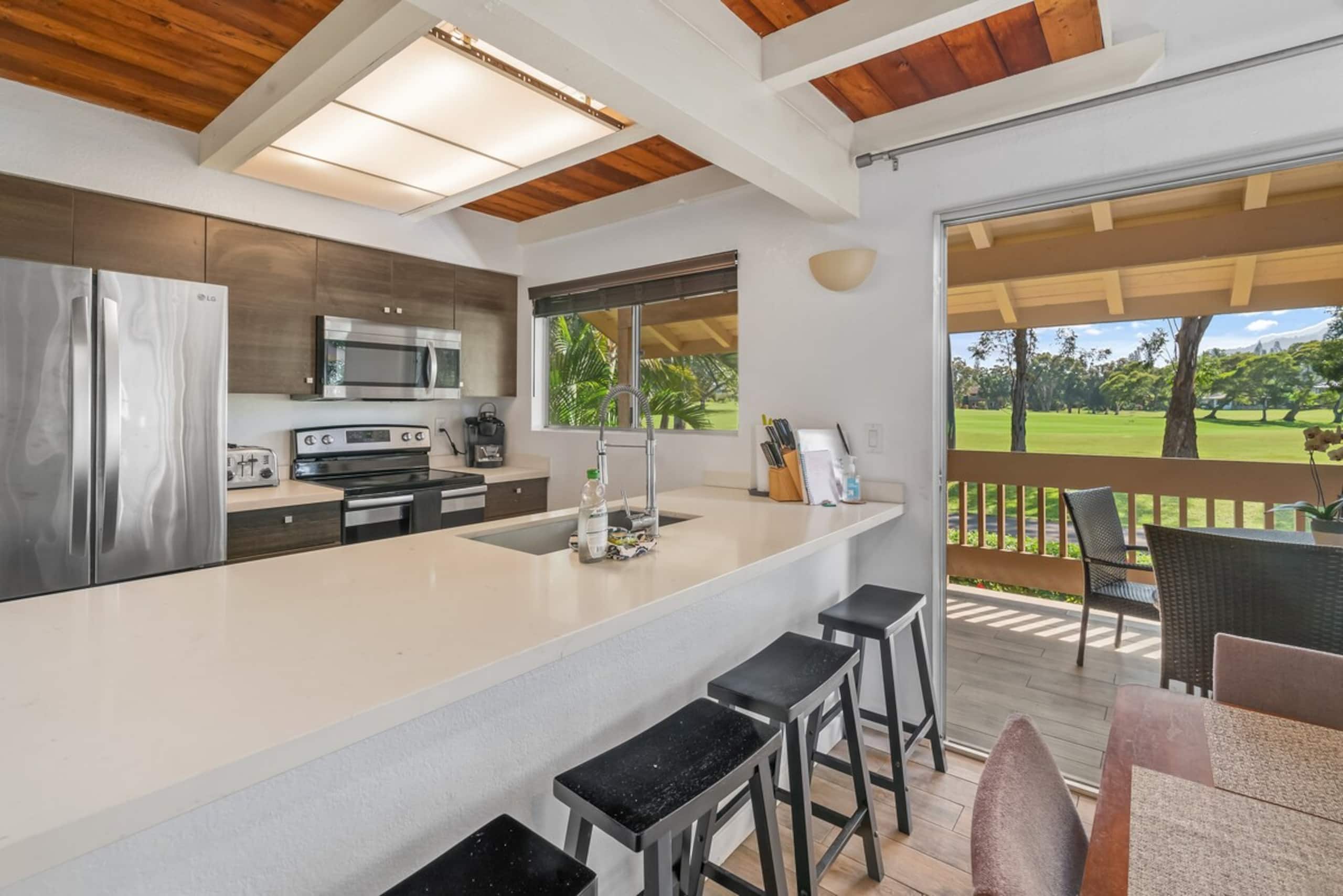Bright & Airy Home: Waterfall View, Pool & AC - Photo 14