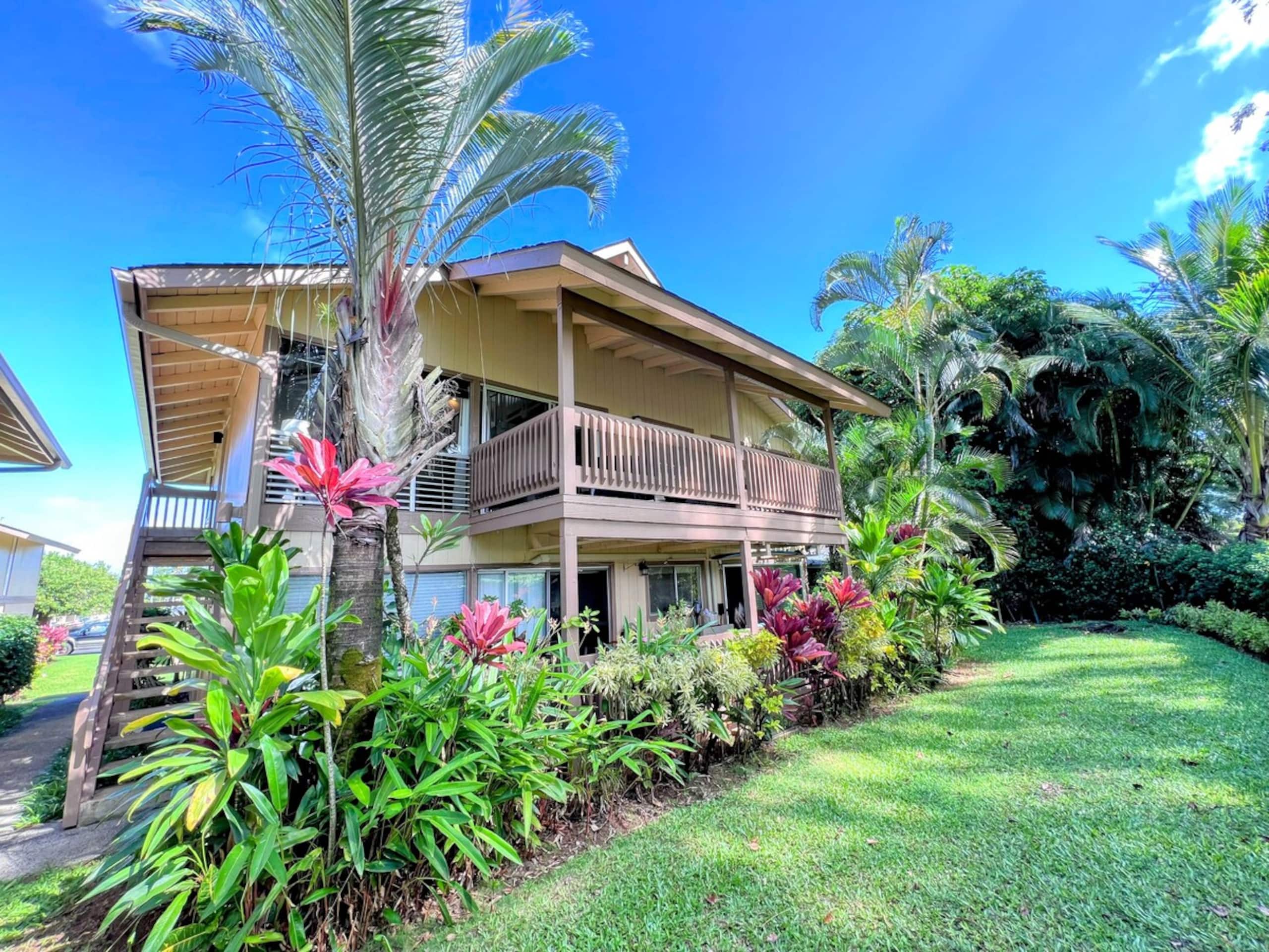 Bright & Airy Home: Waterfall View, Pool & AC - Photo 21