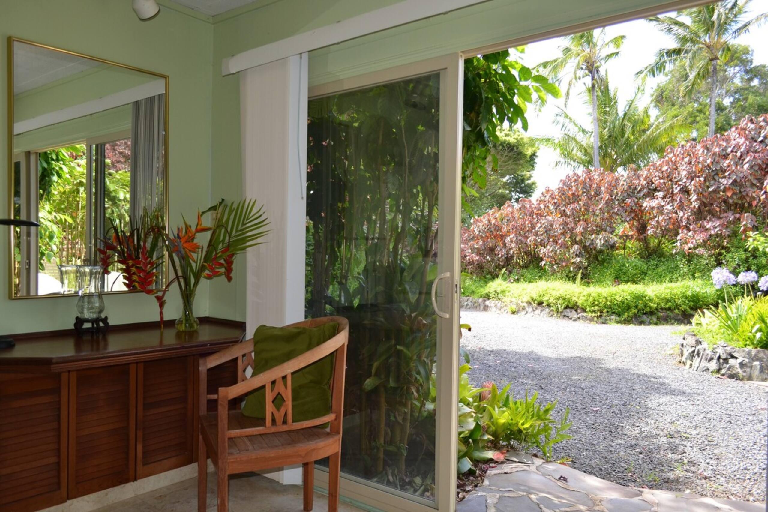 Plumeria Room Farm Stay in Haiku on Road to Hana - Photo 11