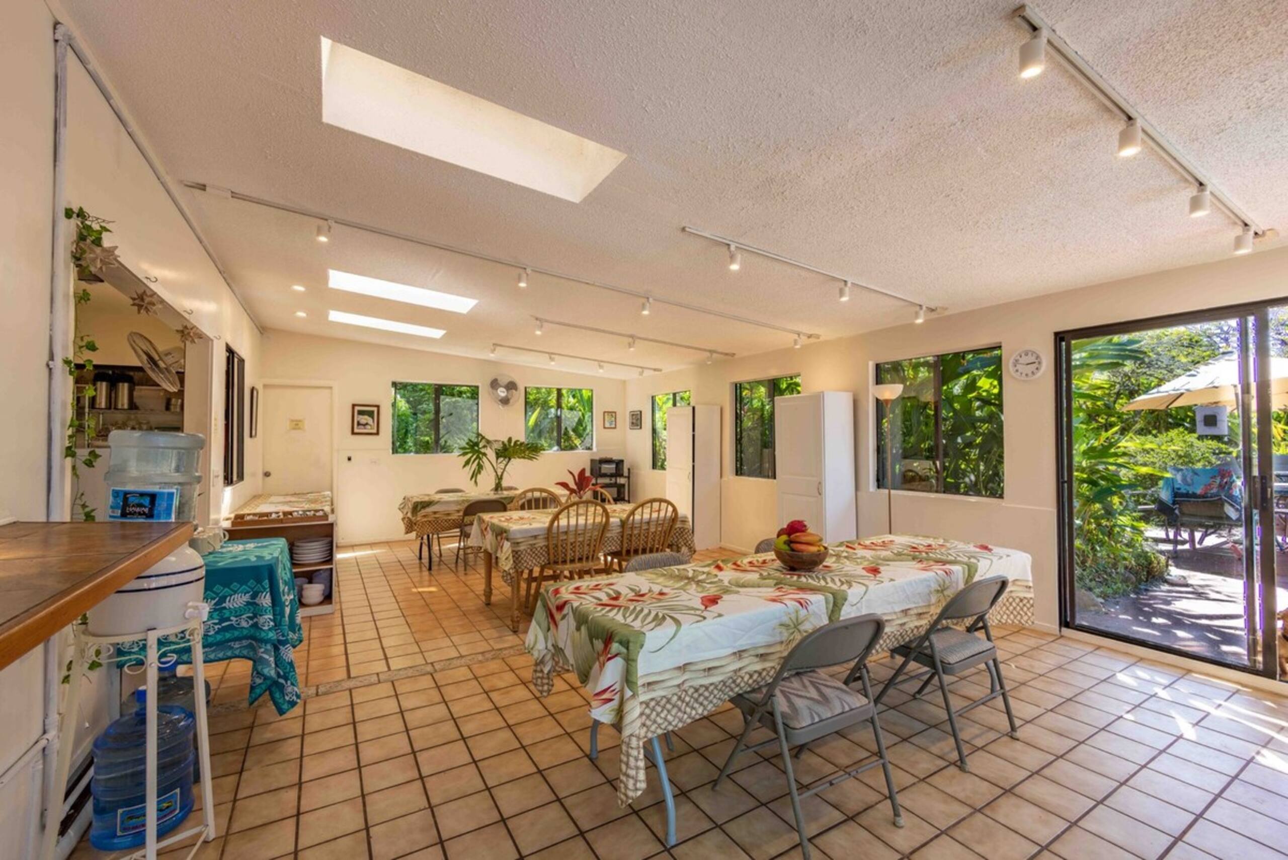 Plumeria Room Farm Stay in Haiku on Road to Hana - Photo 6