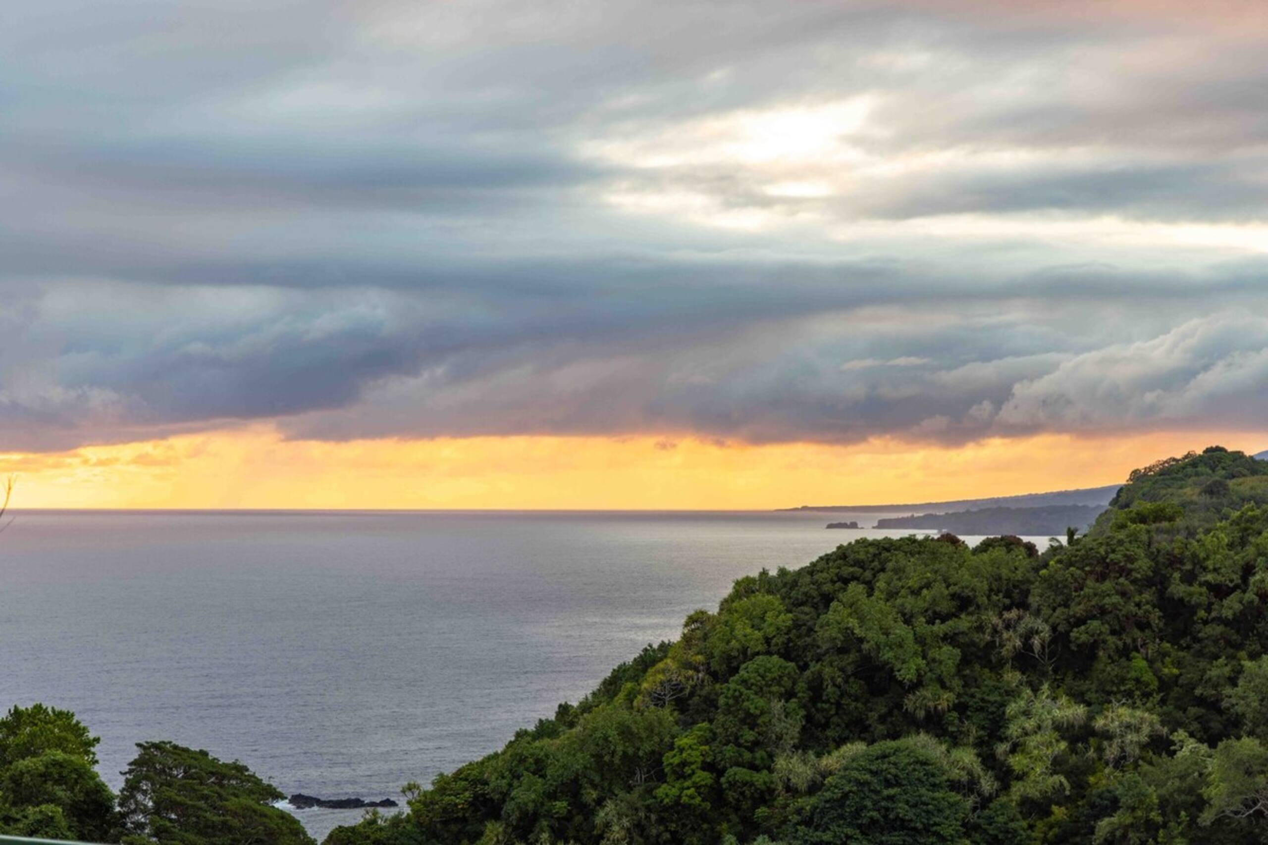 Plumeria Room Farm Stay in Haiku on Road to Hana - Photo 47