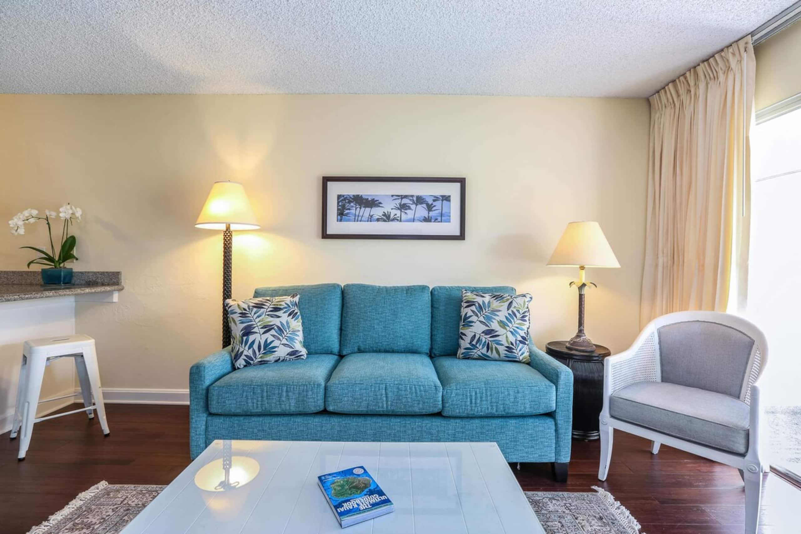 Beautifully Upgraded, Full Kitchen, Comfy King Bed - Photo 7