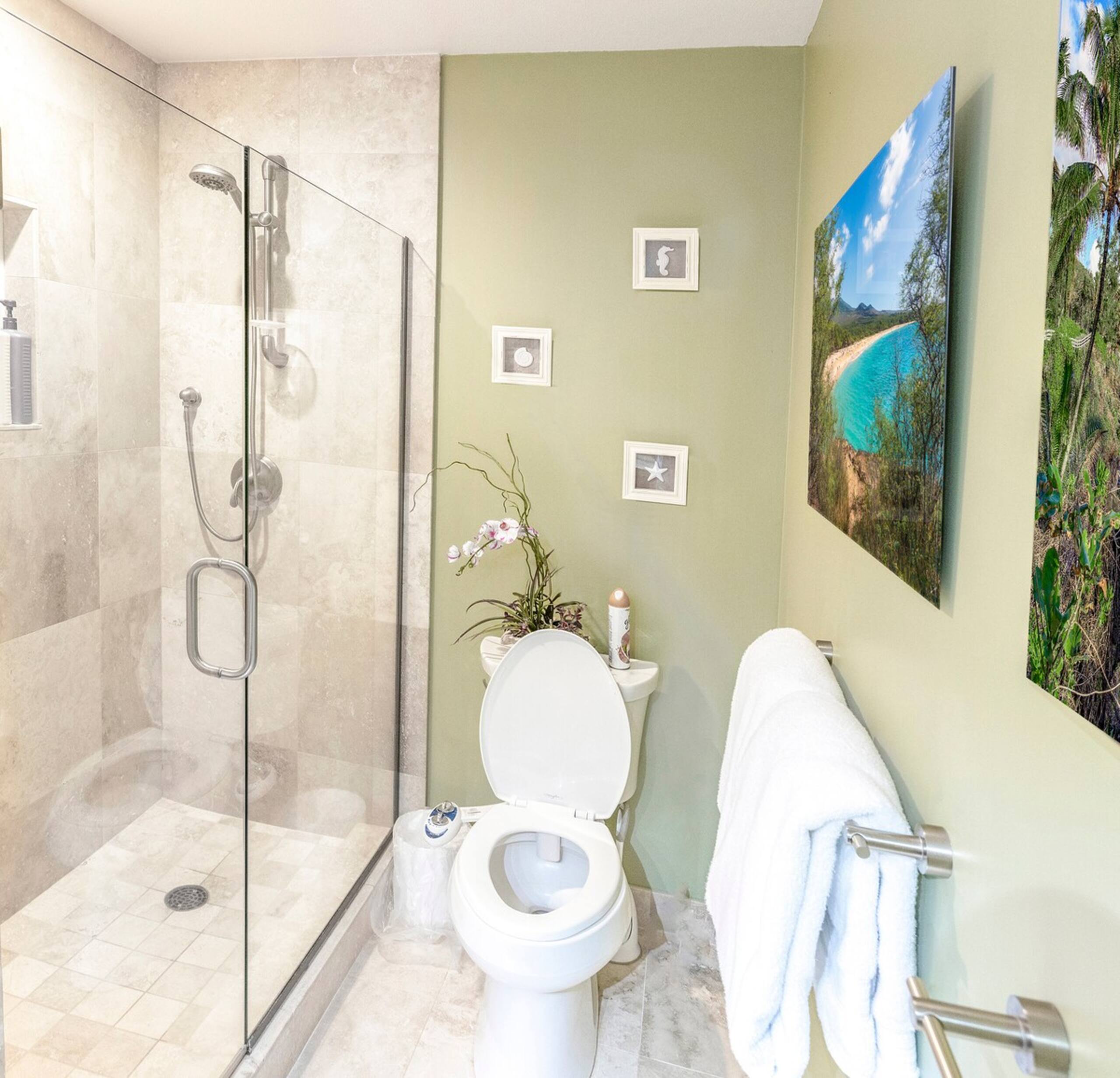 Spectacular ocean view 2 bedroom condo. - Photo 11
