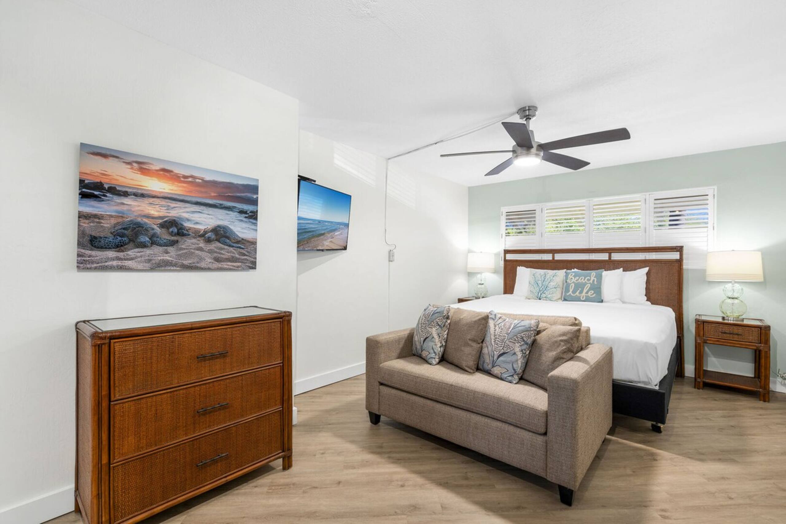 Shores of Maui 215 - Ocean Views, Renovated, AC - Photo 3