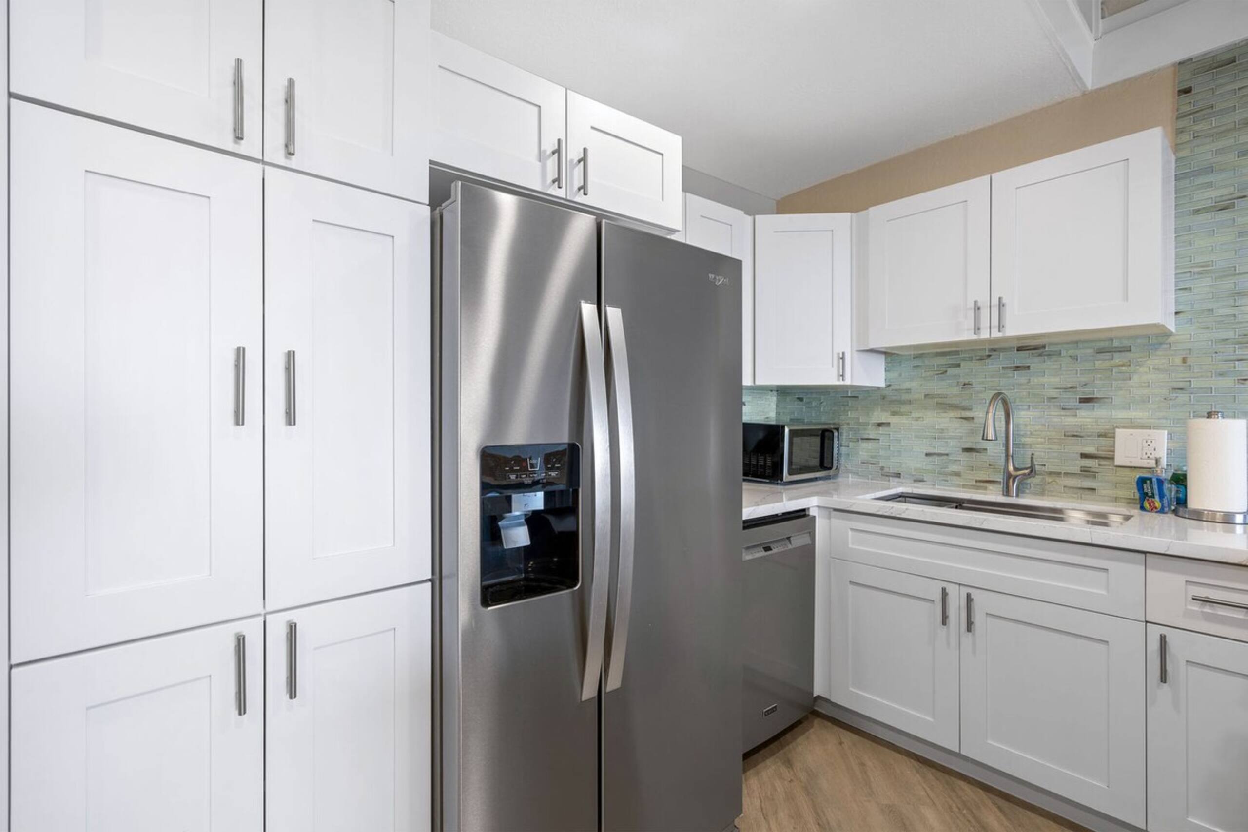 Shores of Maui 215 - Ocean Views, Renovated, AC - Photo 18