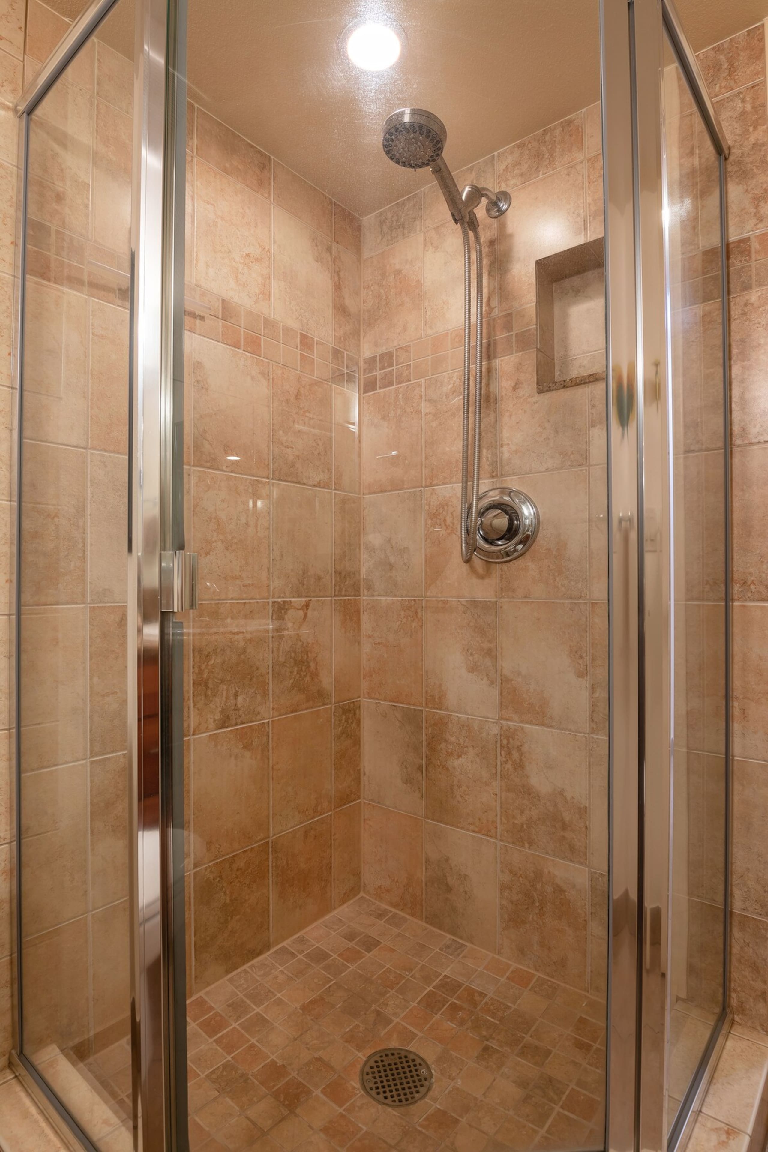 Kamaole Sands 3-305-Ocean Views-Well Equipped-AC - Photo 15