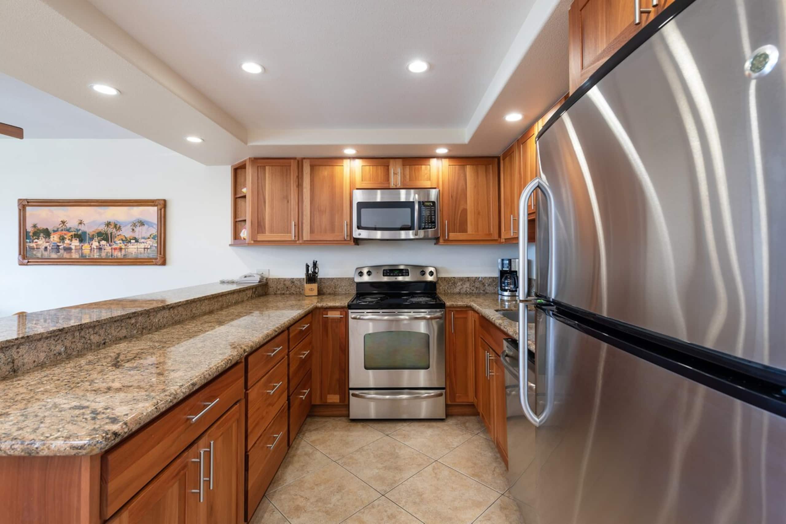 Kamaole Sands 3-305-Ocean Views-Well Equipped-AC - Photo 7