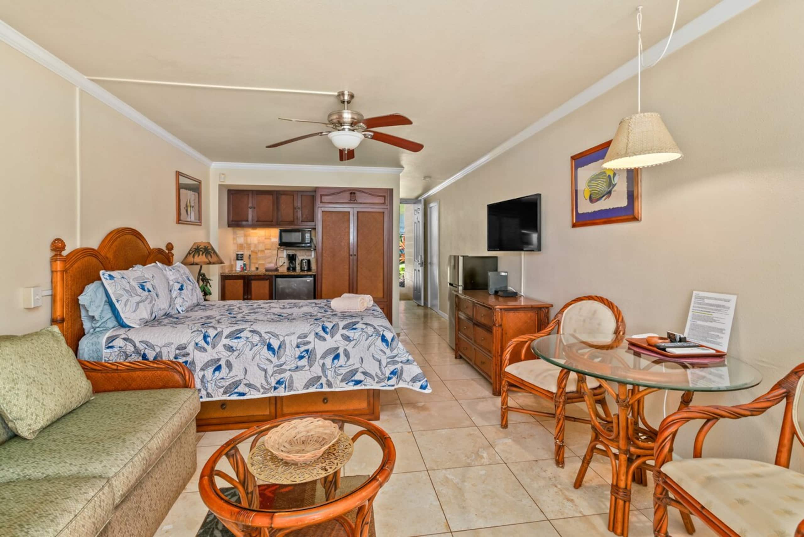 Oceanfront Studio 147, Islander on the Beach - Main photo