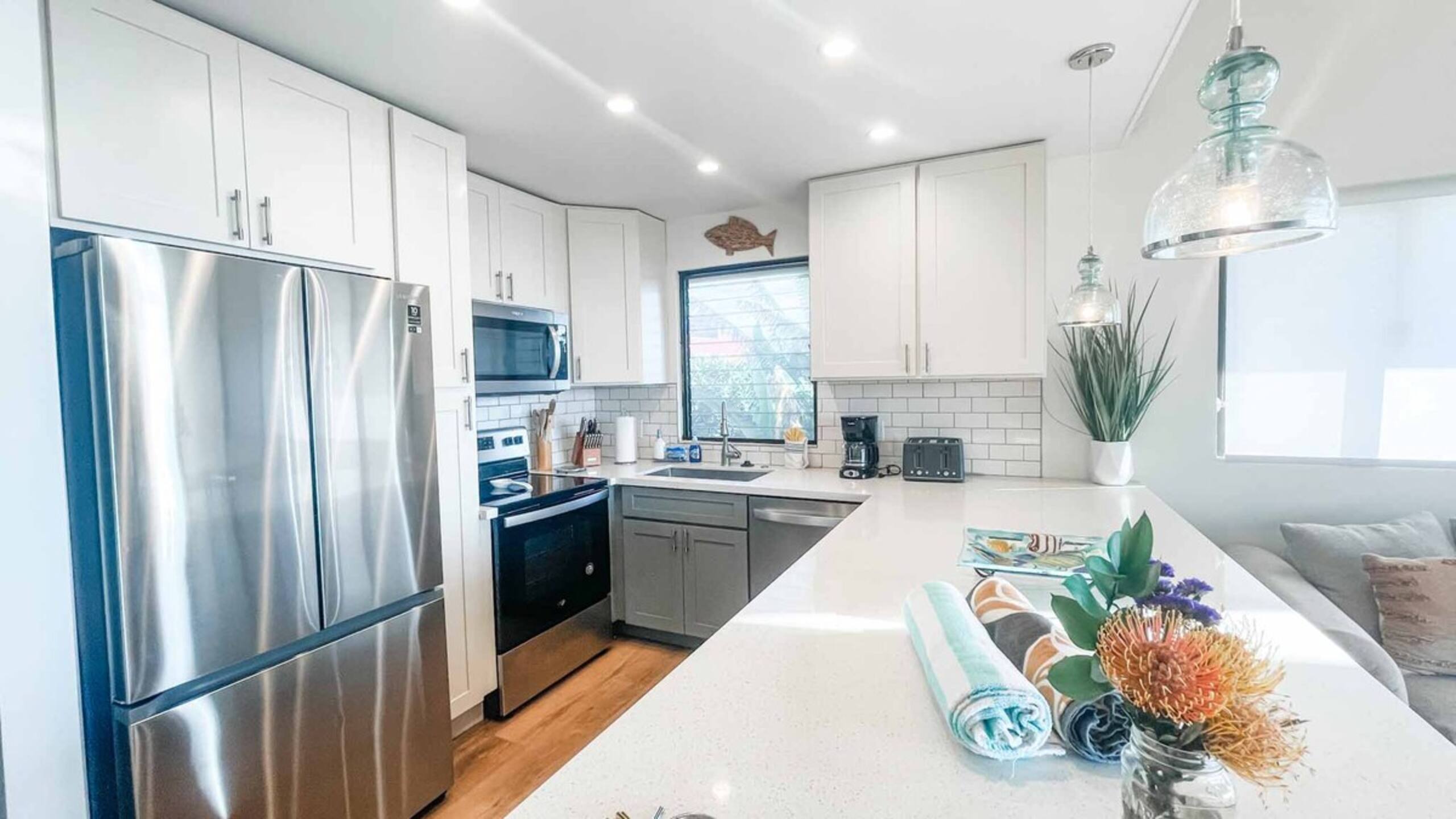 Stunning Ocean Two Bd Corner Condo,AC,Pool D301 - Photo 4