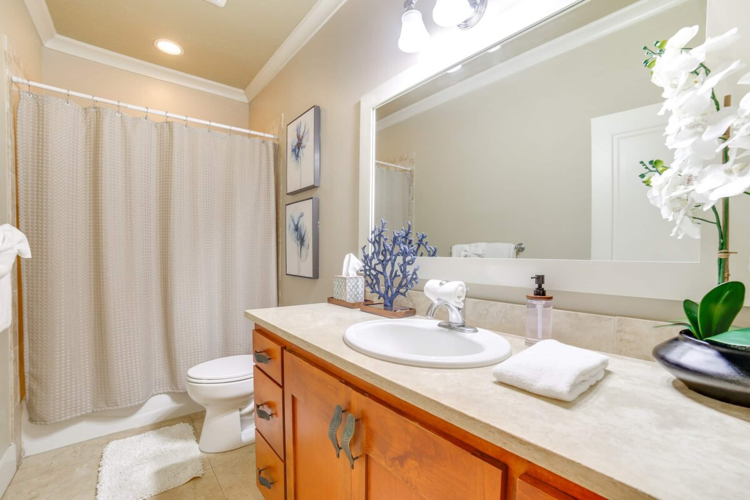 Walk to Poipu Beaches Koloa Condo w/ Pool Access - Photo 20