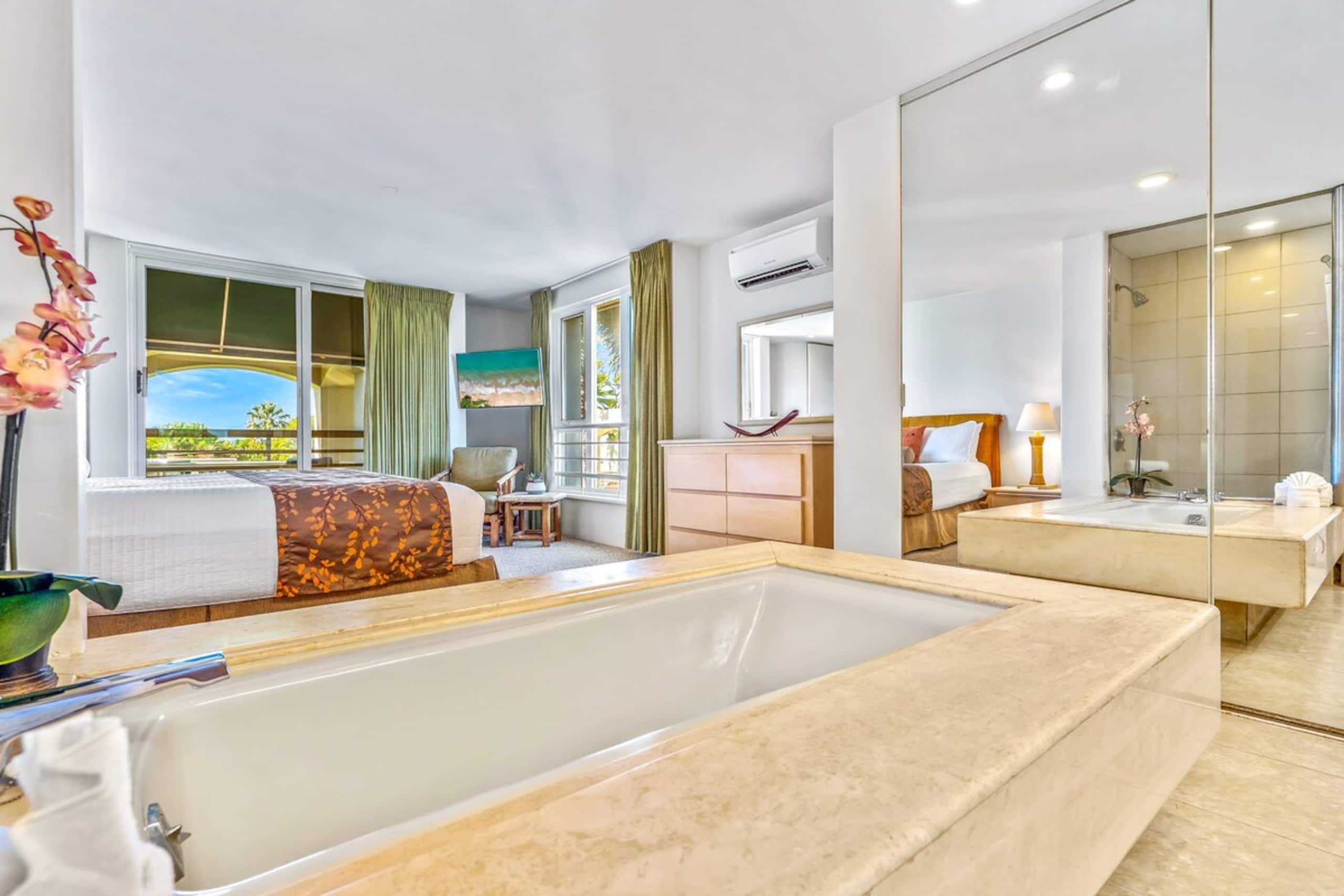 Ocean view condo w/ pool and hot tub - Photo 28