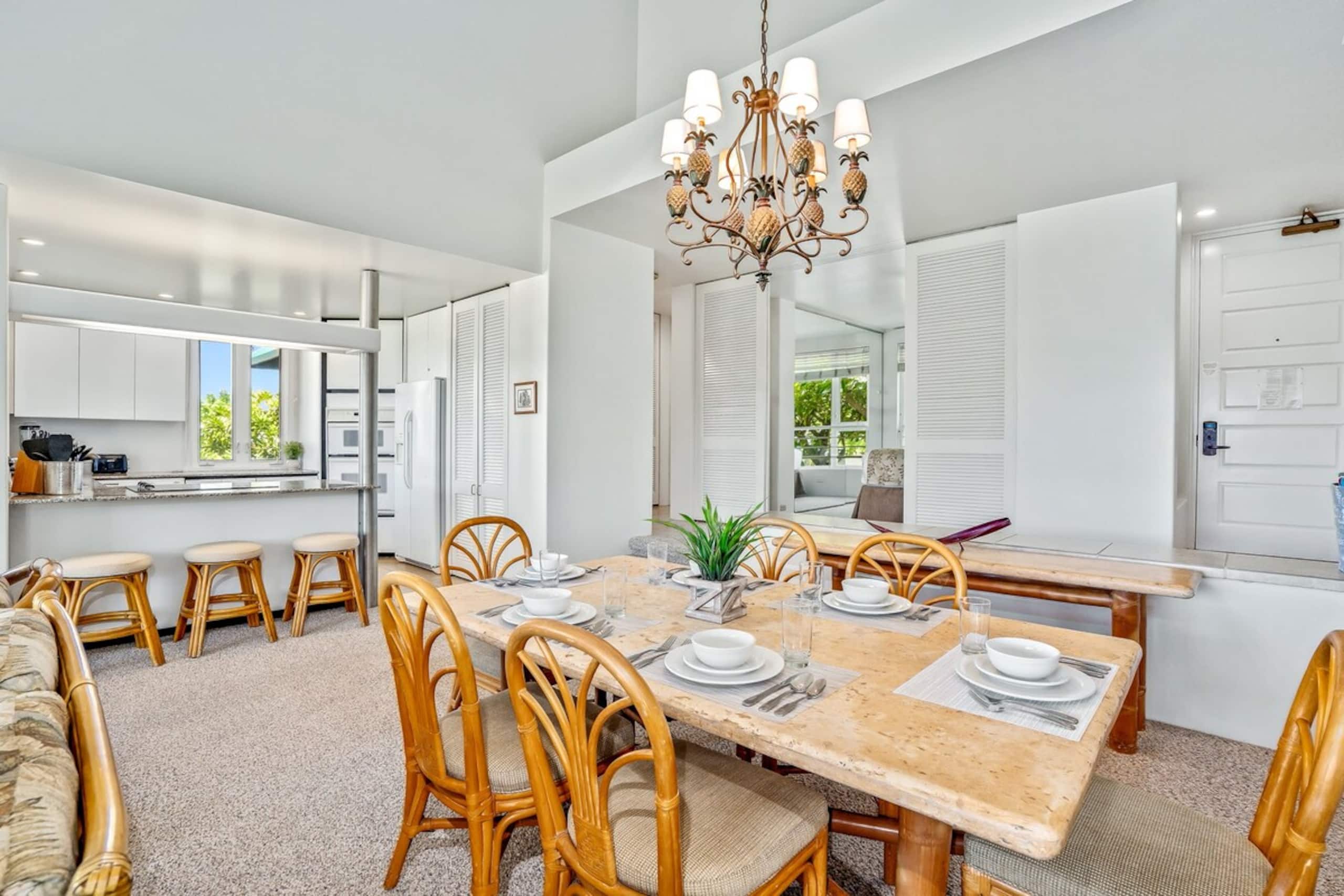 Ocean view condo w/ pool and hot tub - Photo 10