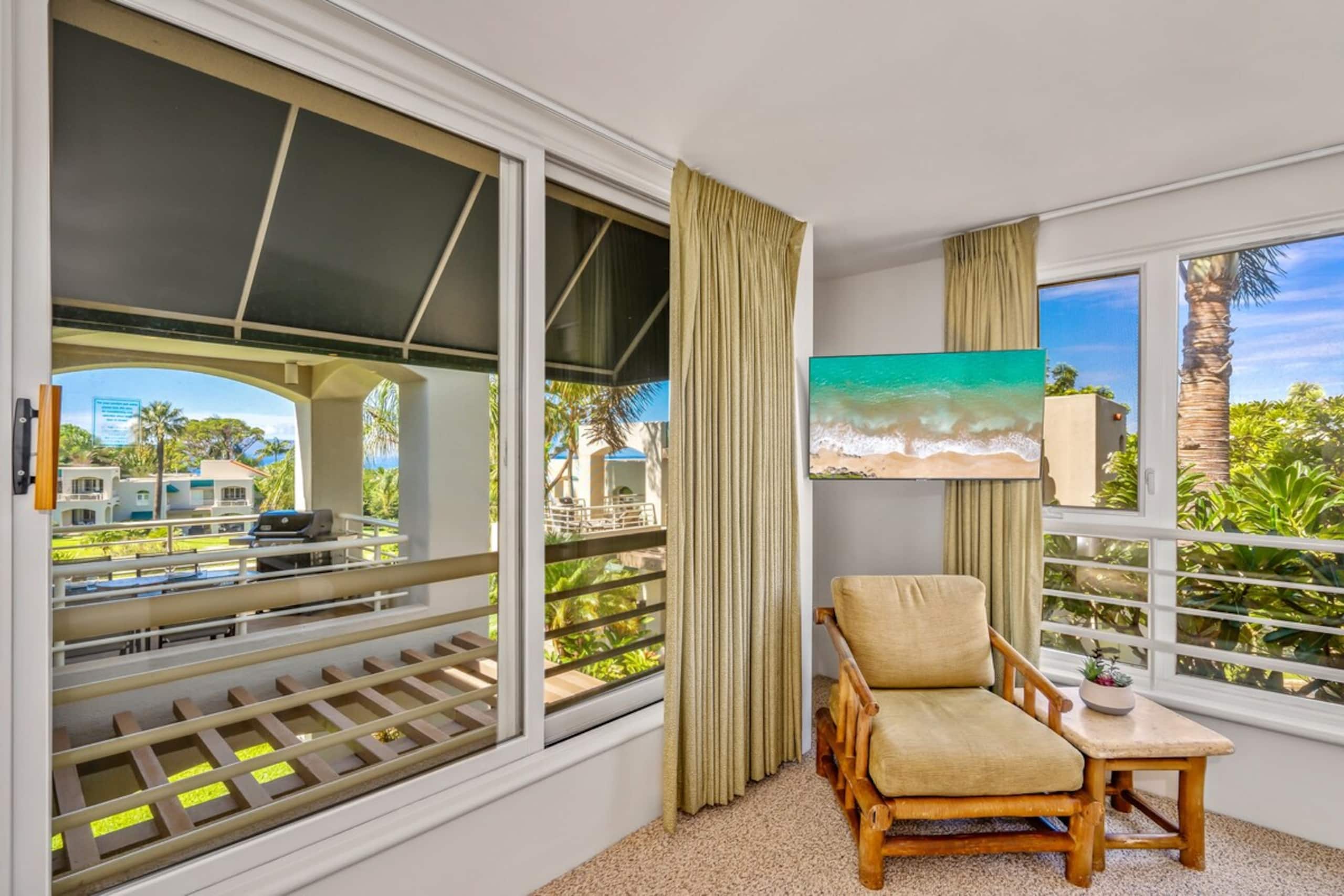 Ocean view condo w/ pool and hot tub - Photo 26