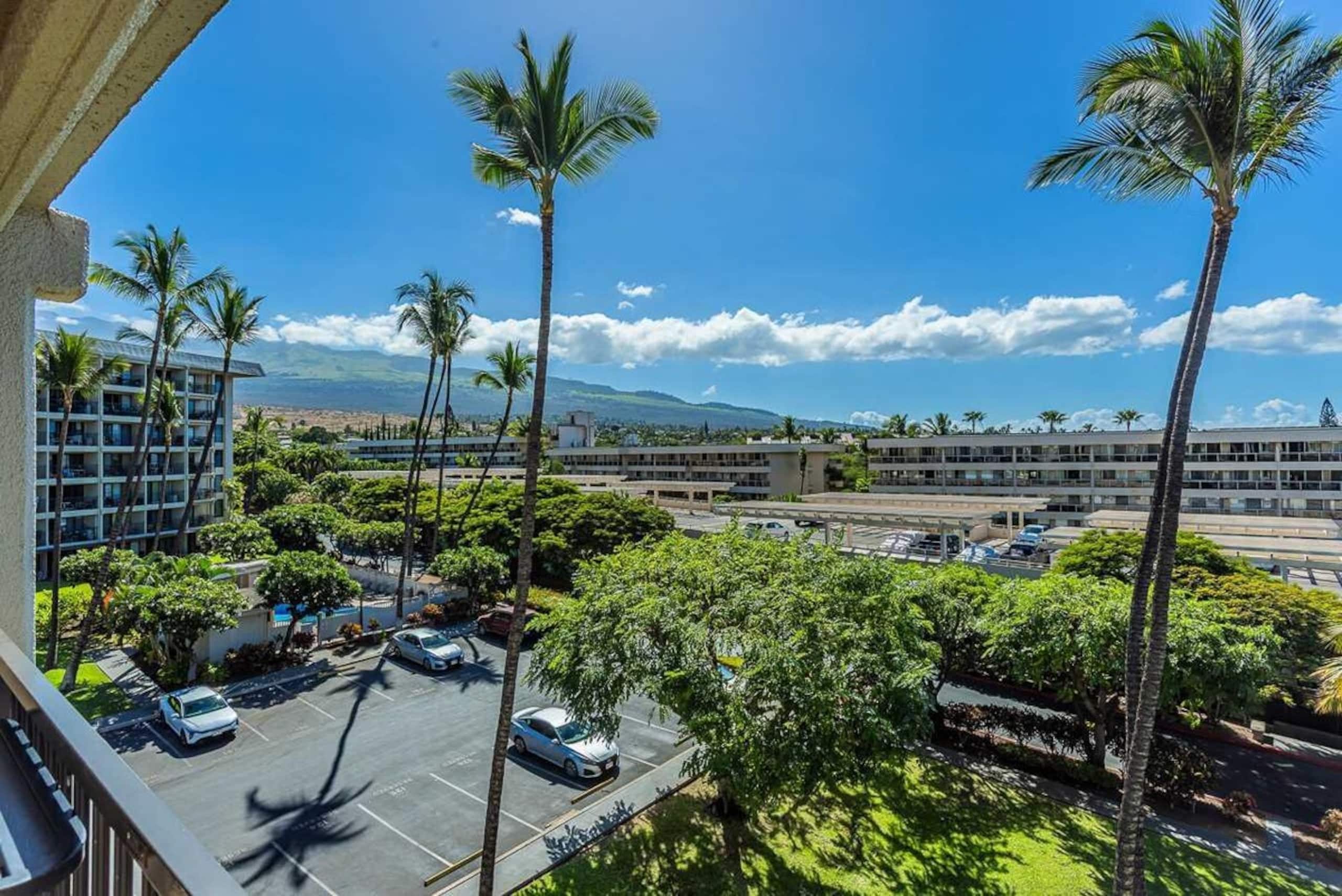 Kihei Akahi Resort C618 - 2-Way Split AC - Top Flo - Photo 1