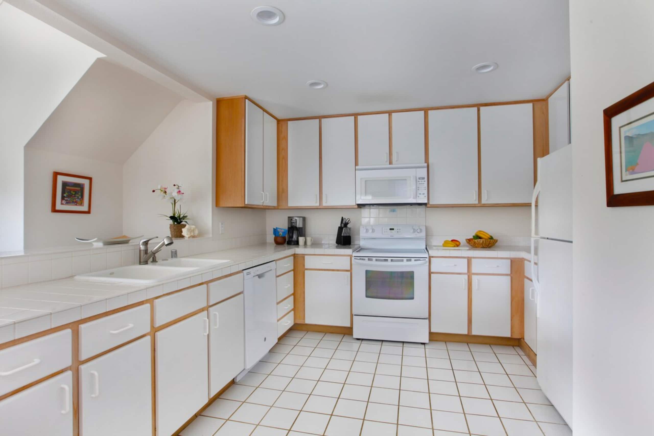 Regency 524 Island Casual By Suite Paradise - Photo 3