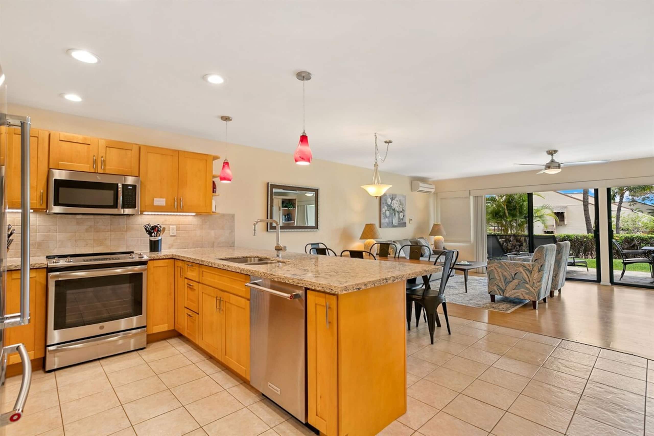 Oceanview, no stairs and a Murphy Bed at Maui Kam - Photo 5