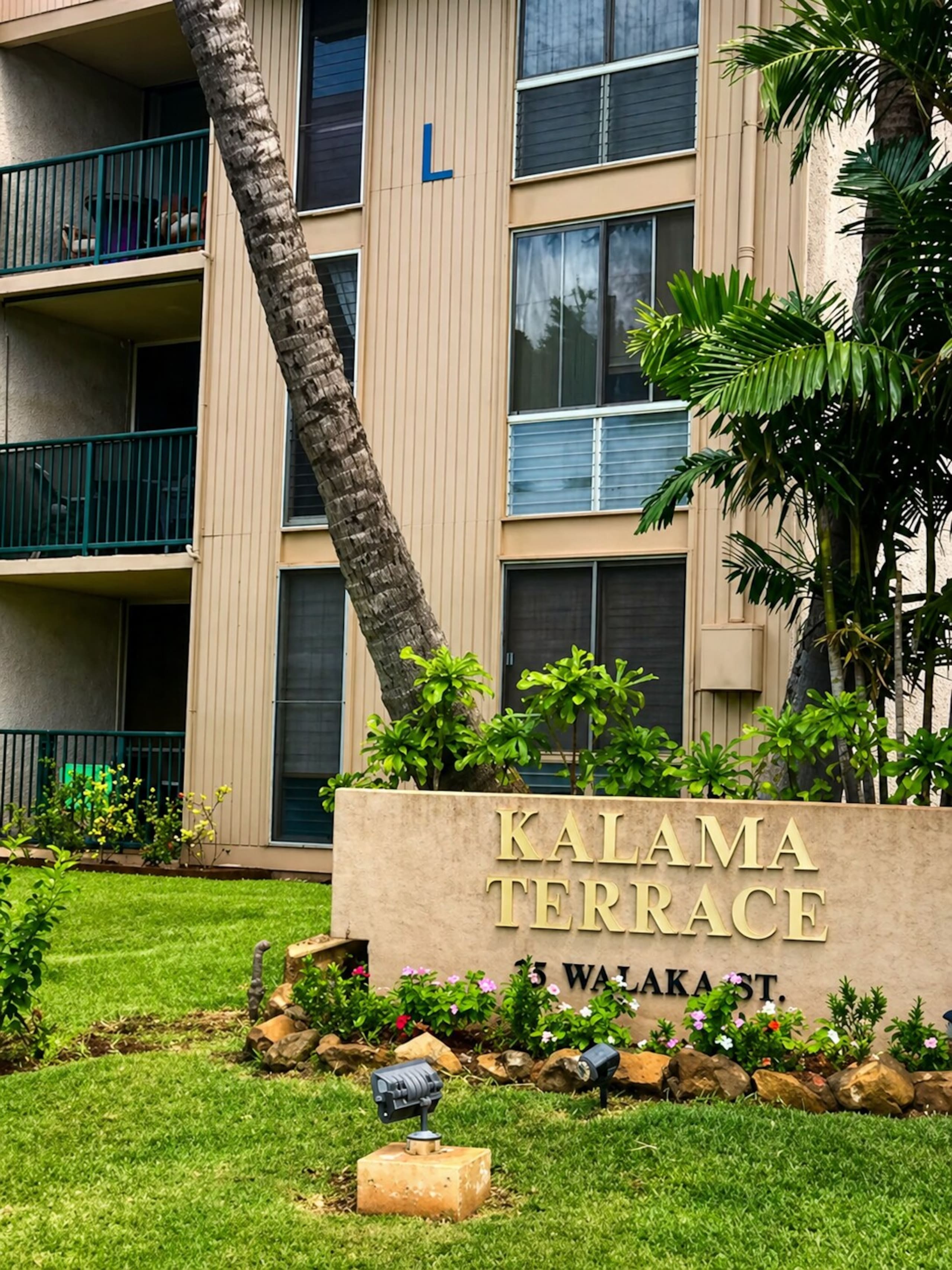 Aloha Escape. Easy Walk to Beach & Kalama Park - Photo 12