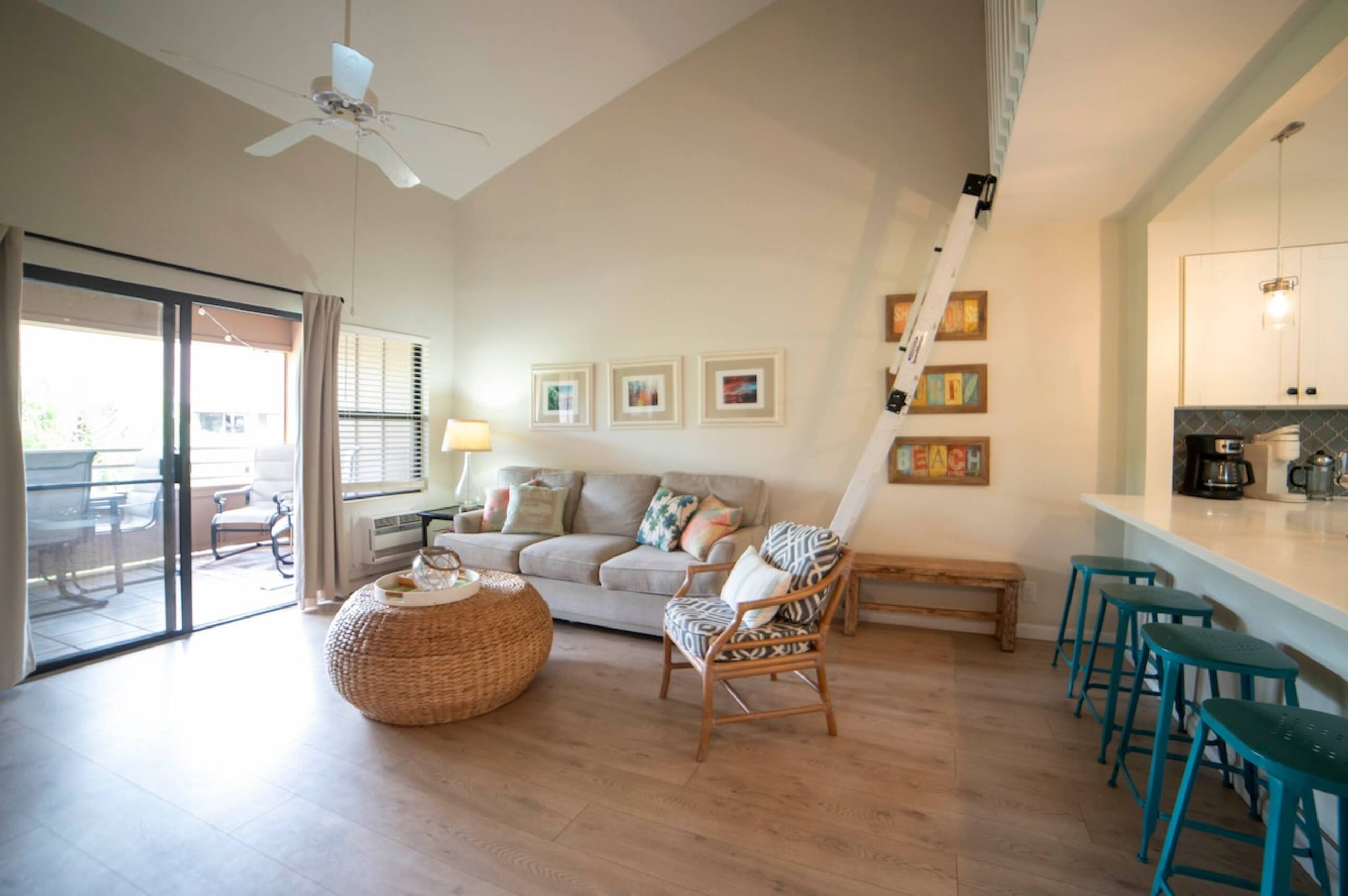 Nicest unit in the complex! - Main photo