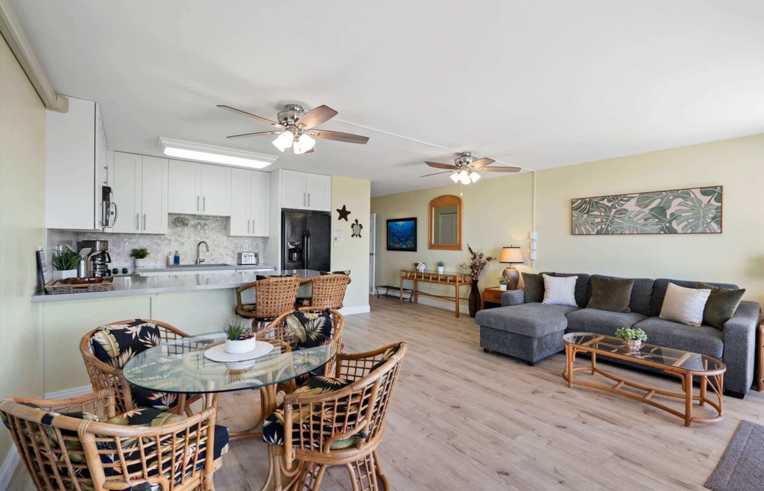 Beachfront Kihei condo w/ pool and lanai - Photo 15