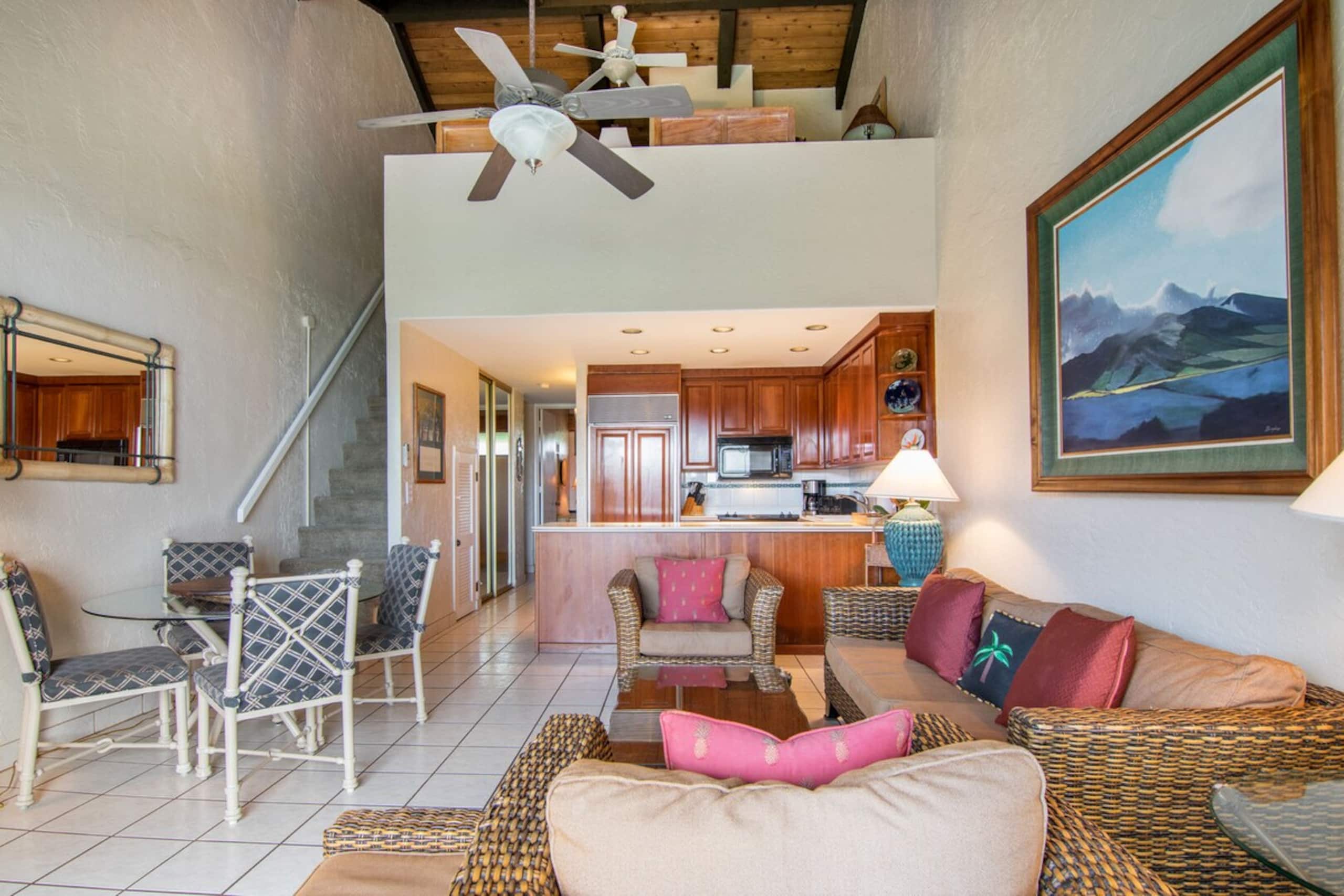 Unique 3bd condo, gourmet kitchen and sunset views - Photo 21