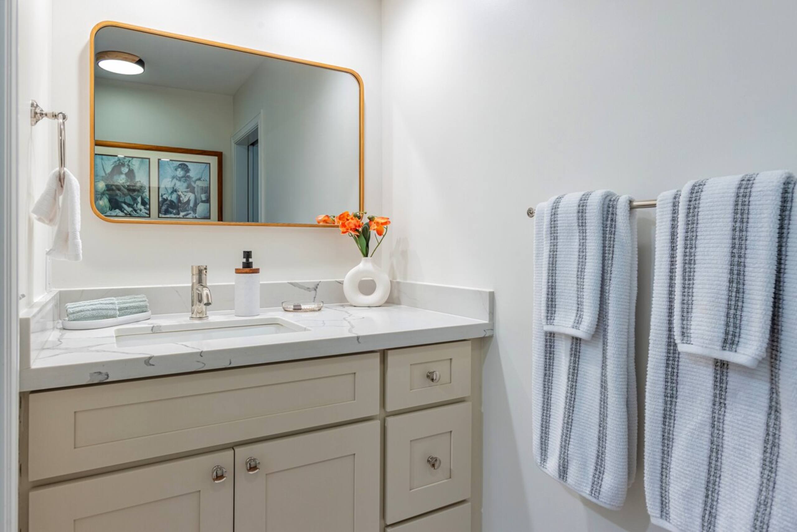 Mavi Bay luxury ocean view condo - Photo 11