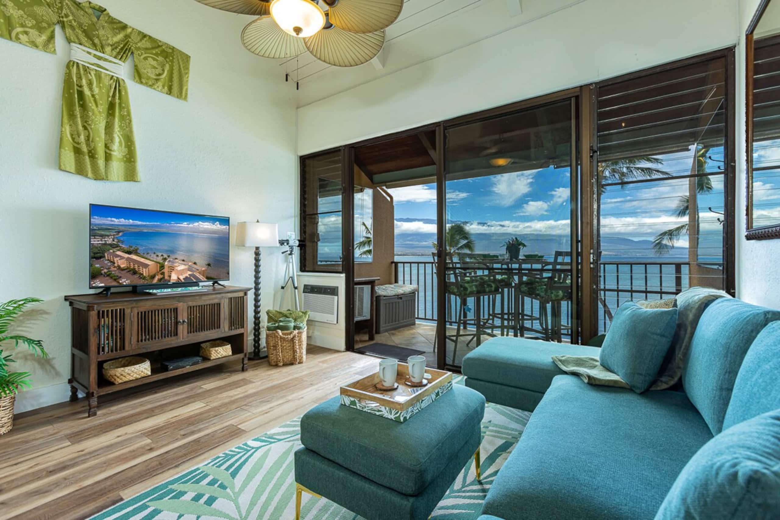 Oceanfront condo w/ whale watching views - Photo 10