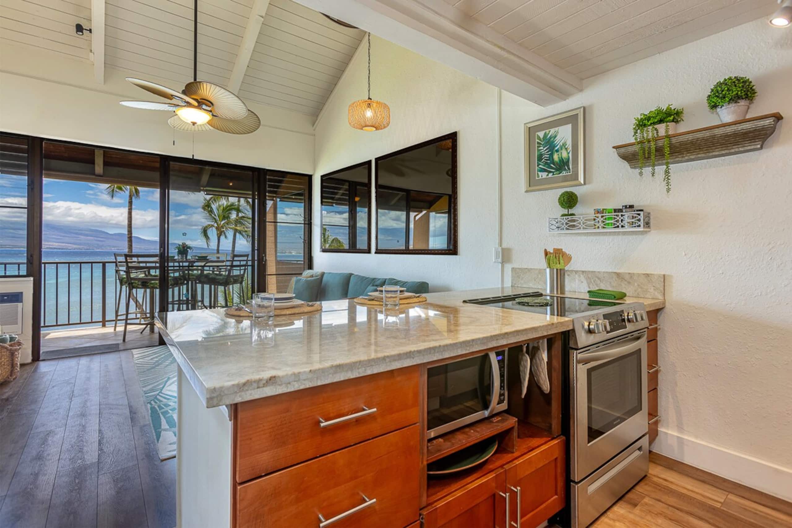 Oceanfront condo w/ whale watching views - Photo 13