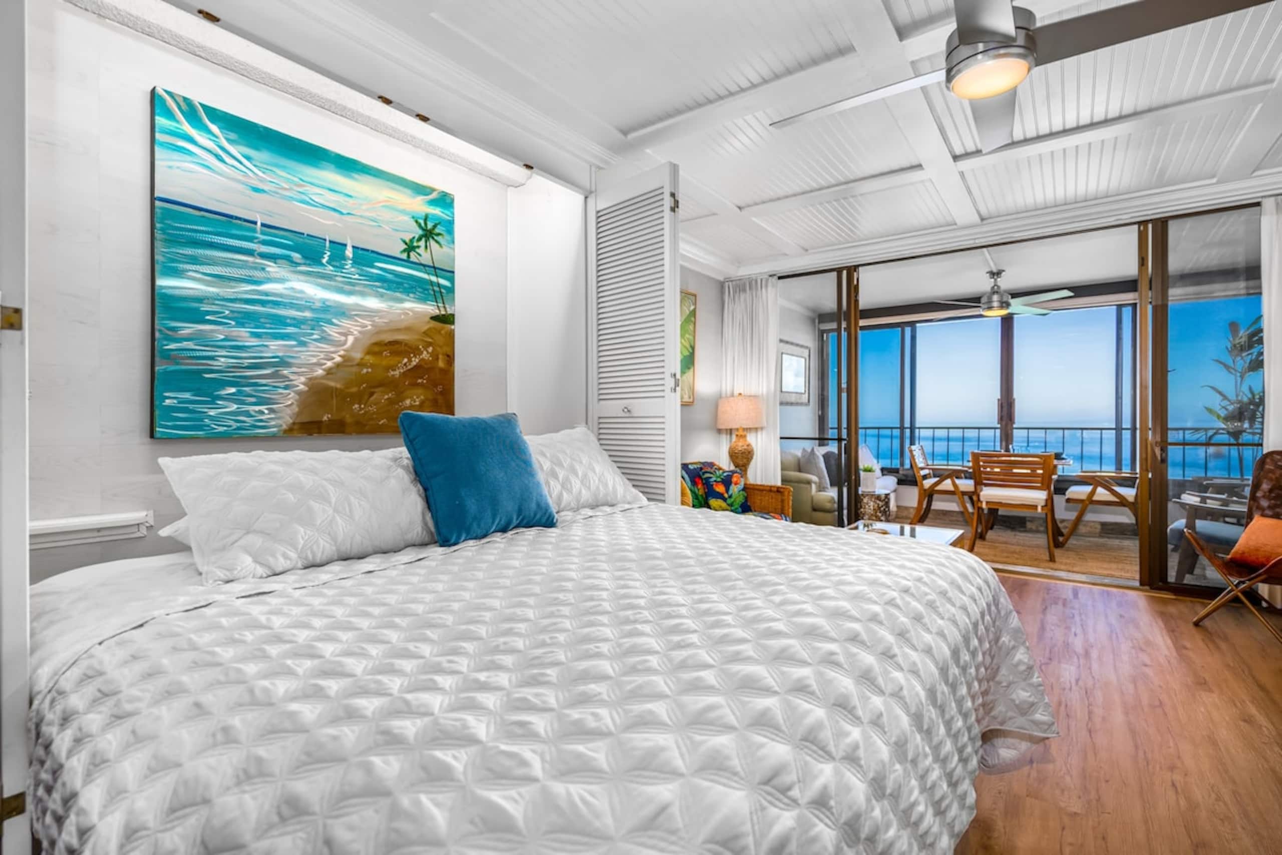 Oceanfront studio w/ lanai and sunset views - Photo 9
