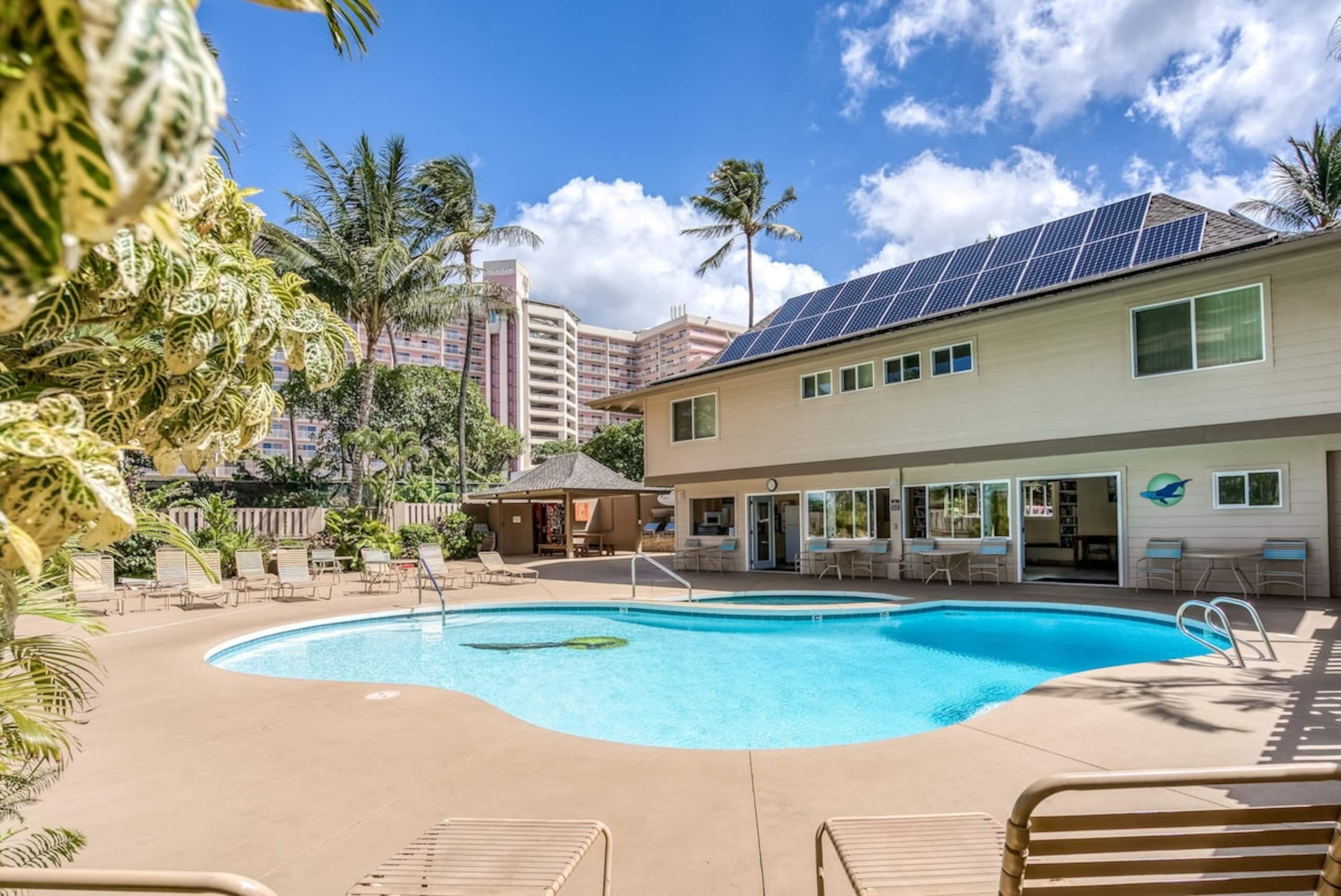 Oceanfront studio w/ lanai and sunset views - Photo 43