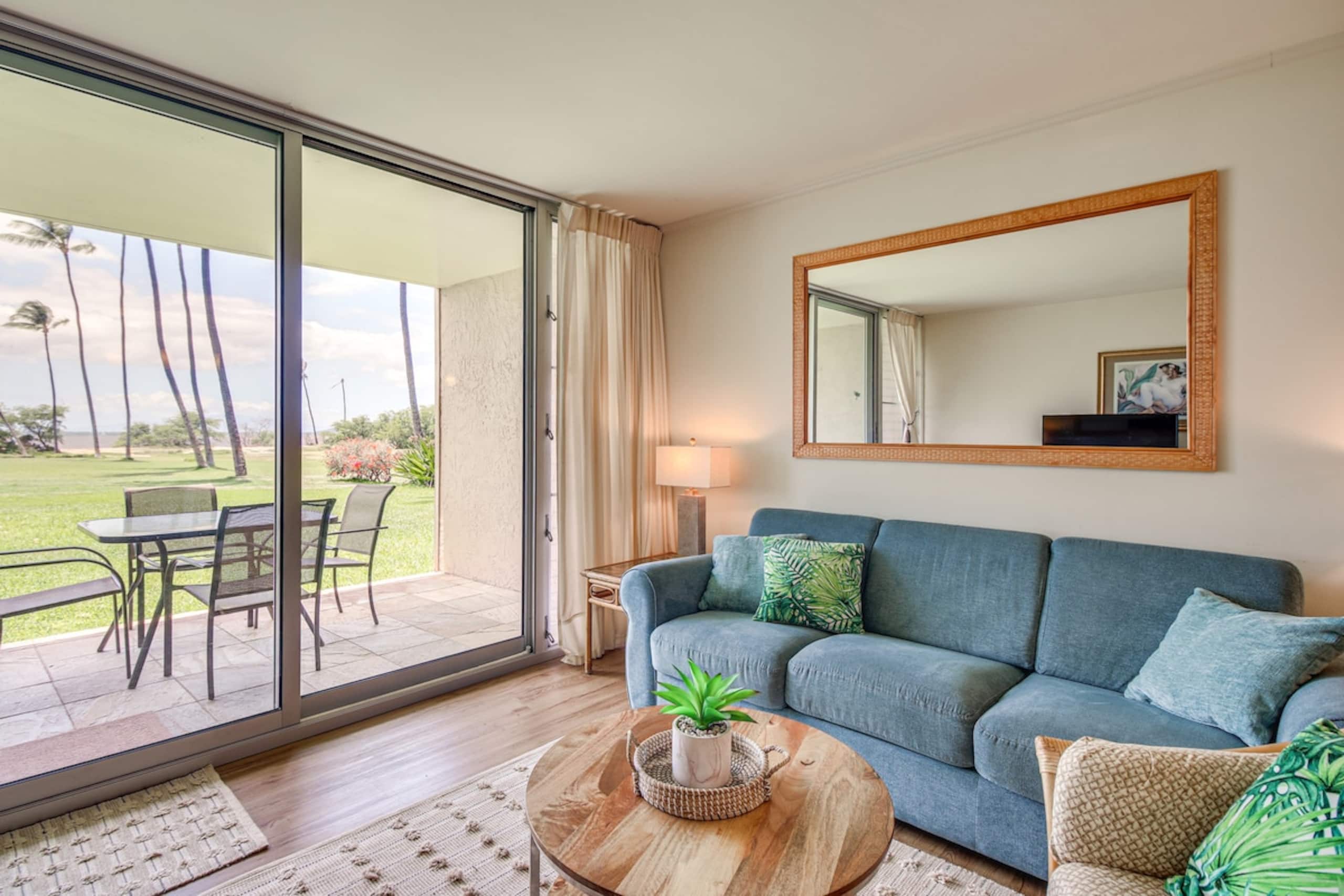 Gorgeous Oceanfront Condo with Spectacular Views - Photo 3