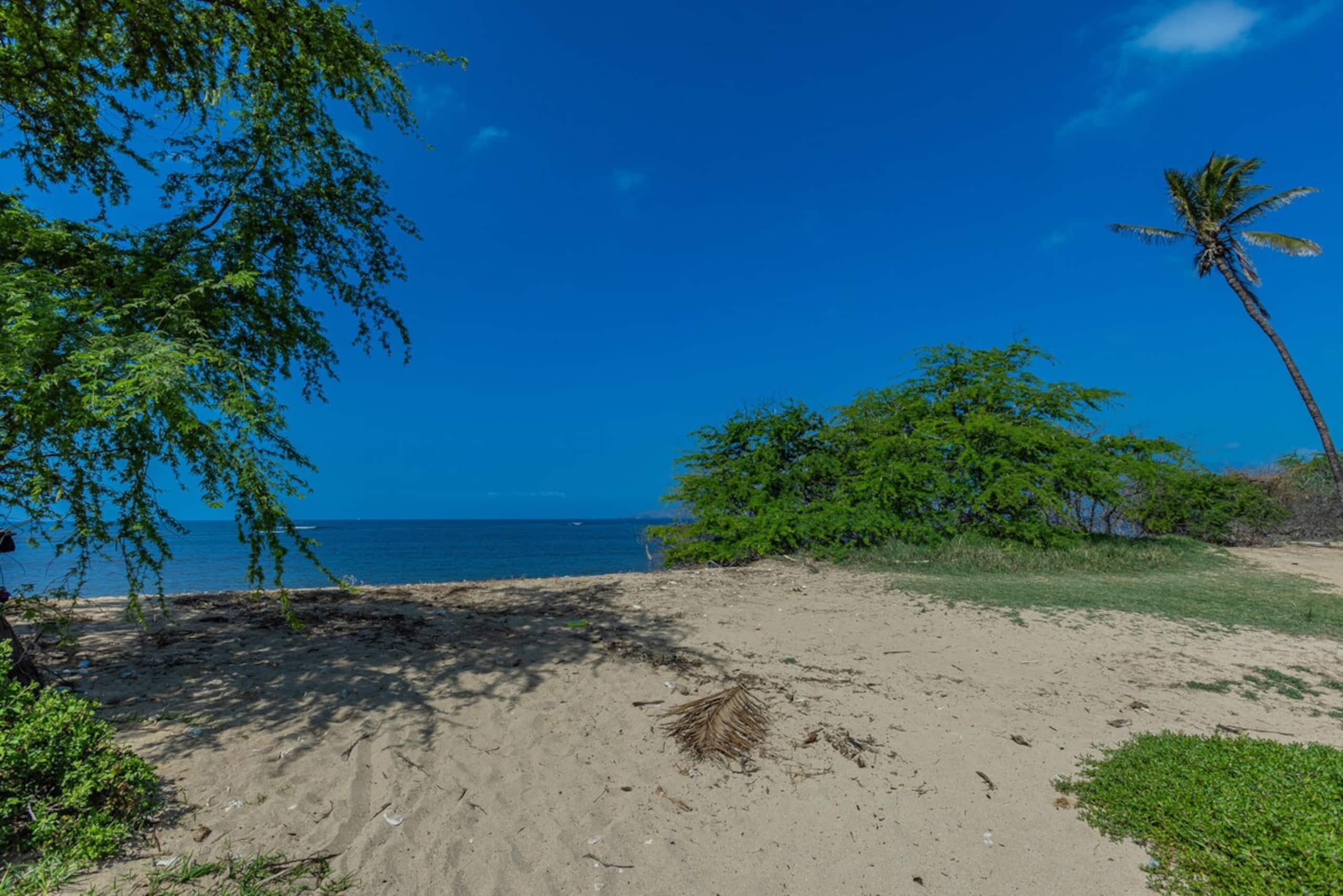 Oceanfront, Panoramic View, A/C, Free Wifi LEI205 - Photo 35