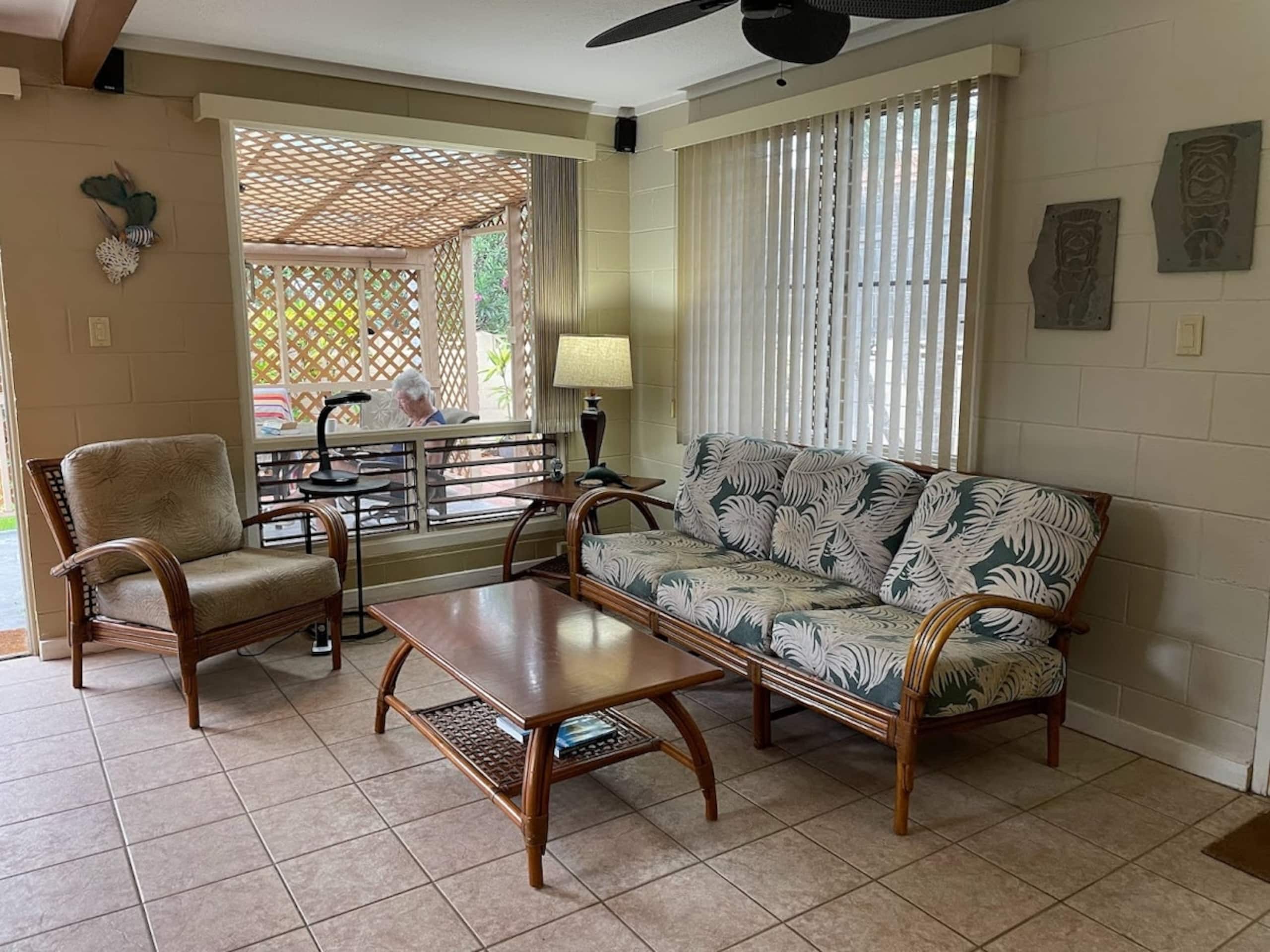 Tranquil 2 Bedroom Condo Steps from Sugar Beach - Photo 3